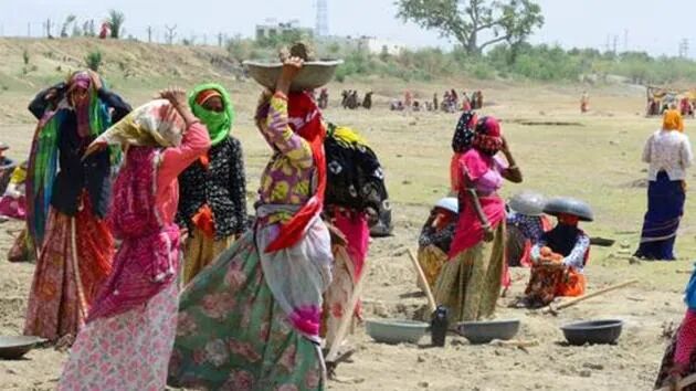 ED conducts raids in Jkhand MGNREGA funds fraud case; recovers over Rs 18 crore
