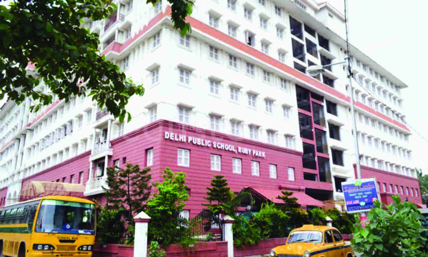 Citys private schools go back to online mode