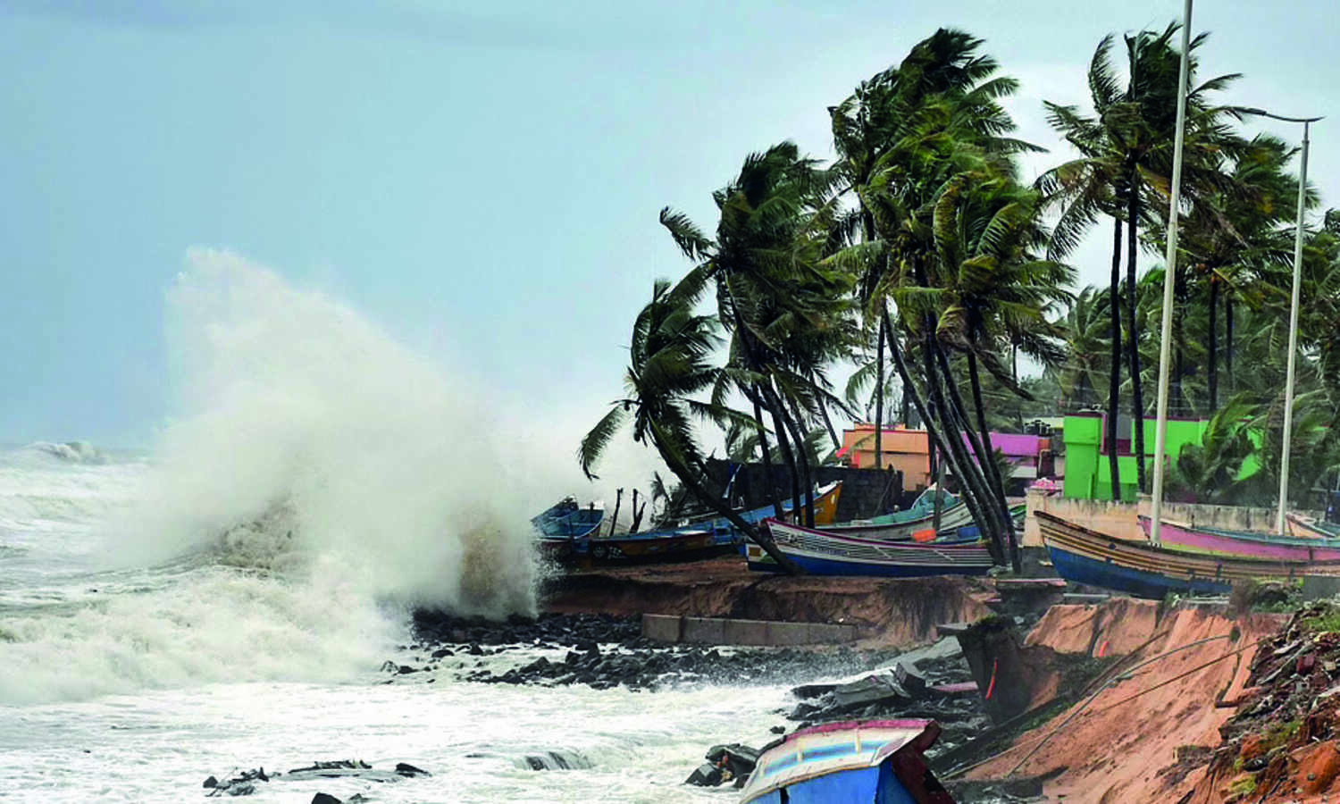East Coast braces for cyclonic storm, Odisha put on alert