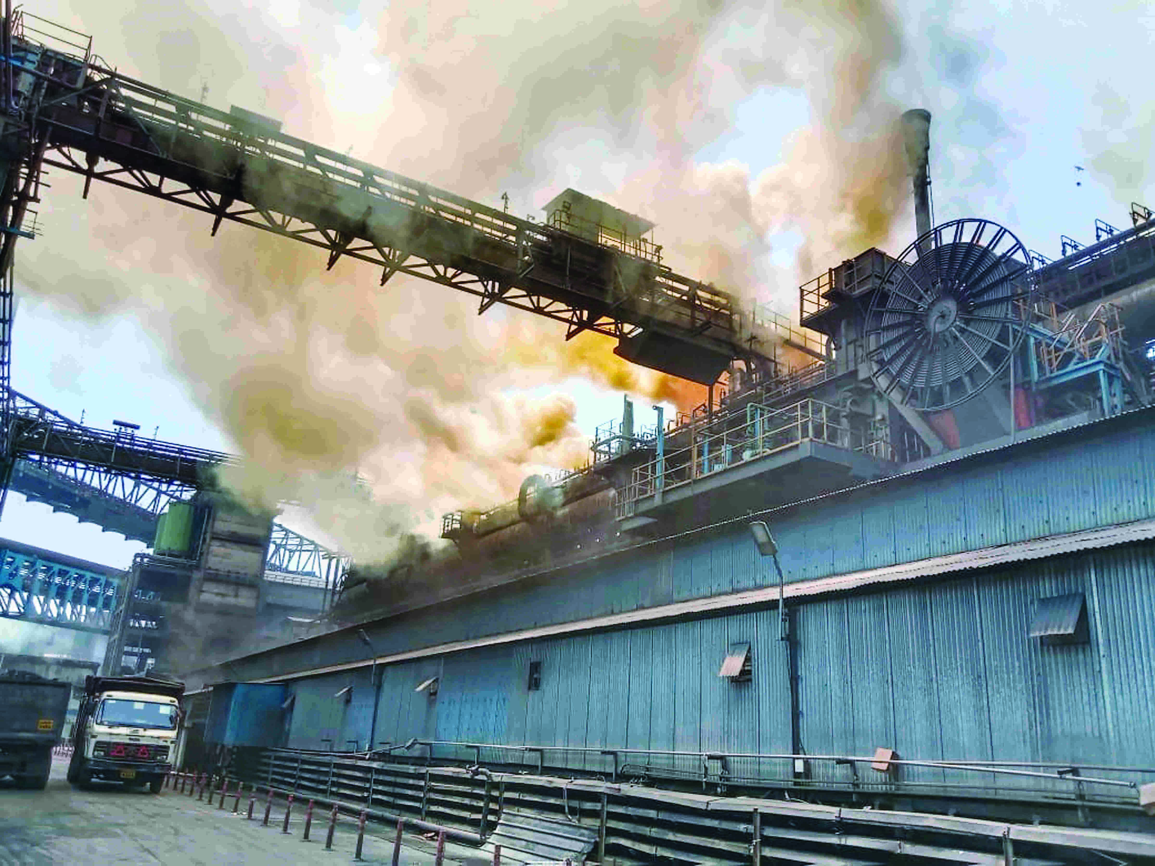 3 workers receive minor injuries at Tata Steel plant in Jamshedpur