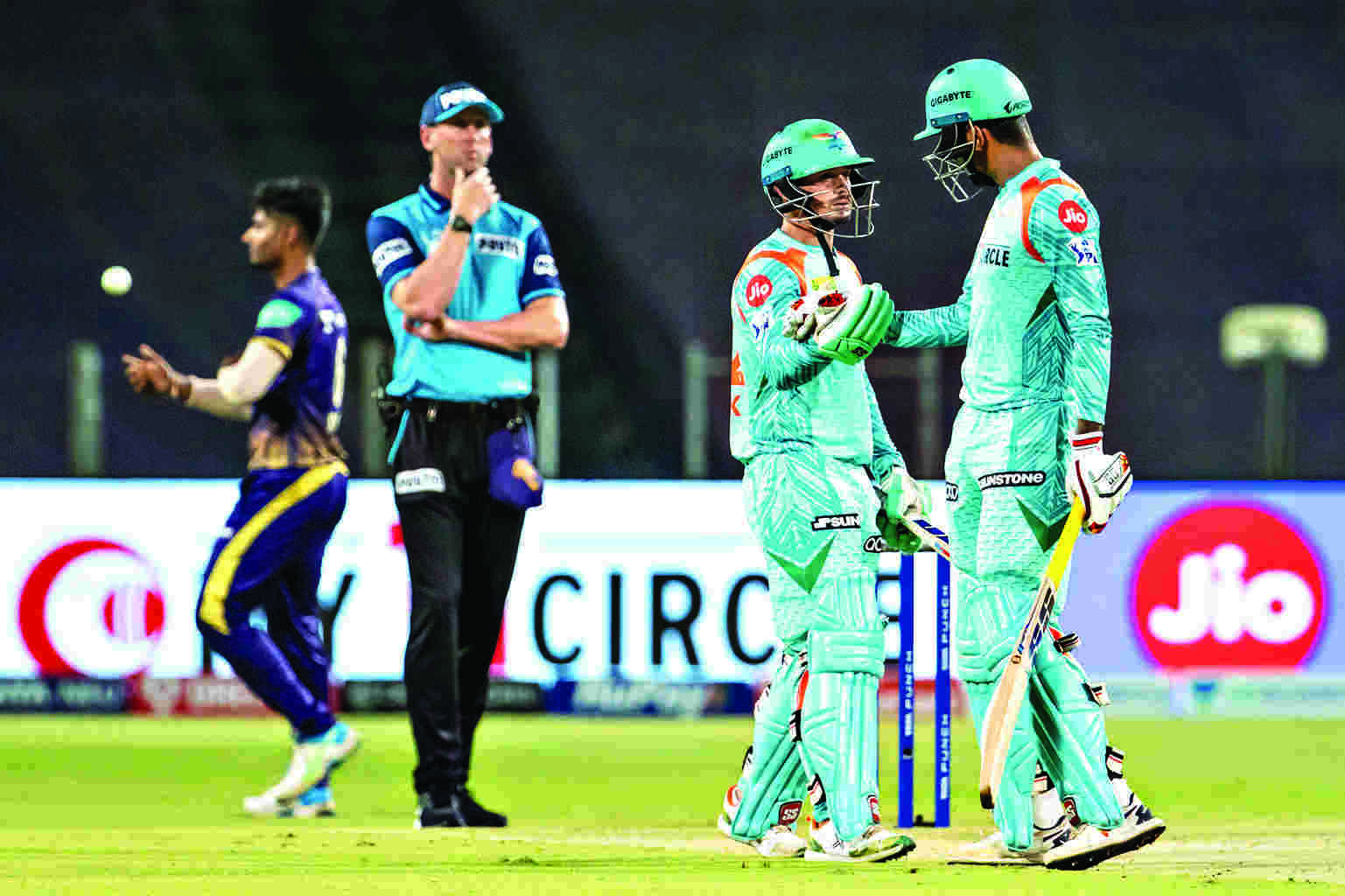 De Kock hits 50 as Giants post 176 for 7 against KKR De Kock hits 50 as Giants post 176 for 7 against KKR
