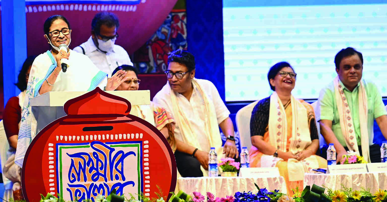 Mamata extends greetings on Mothers Day