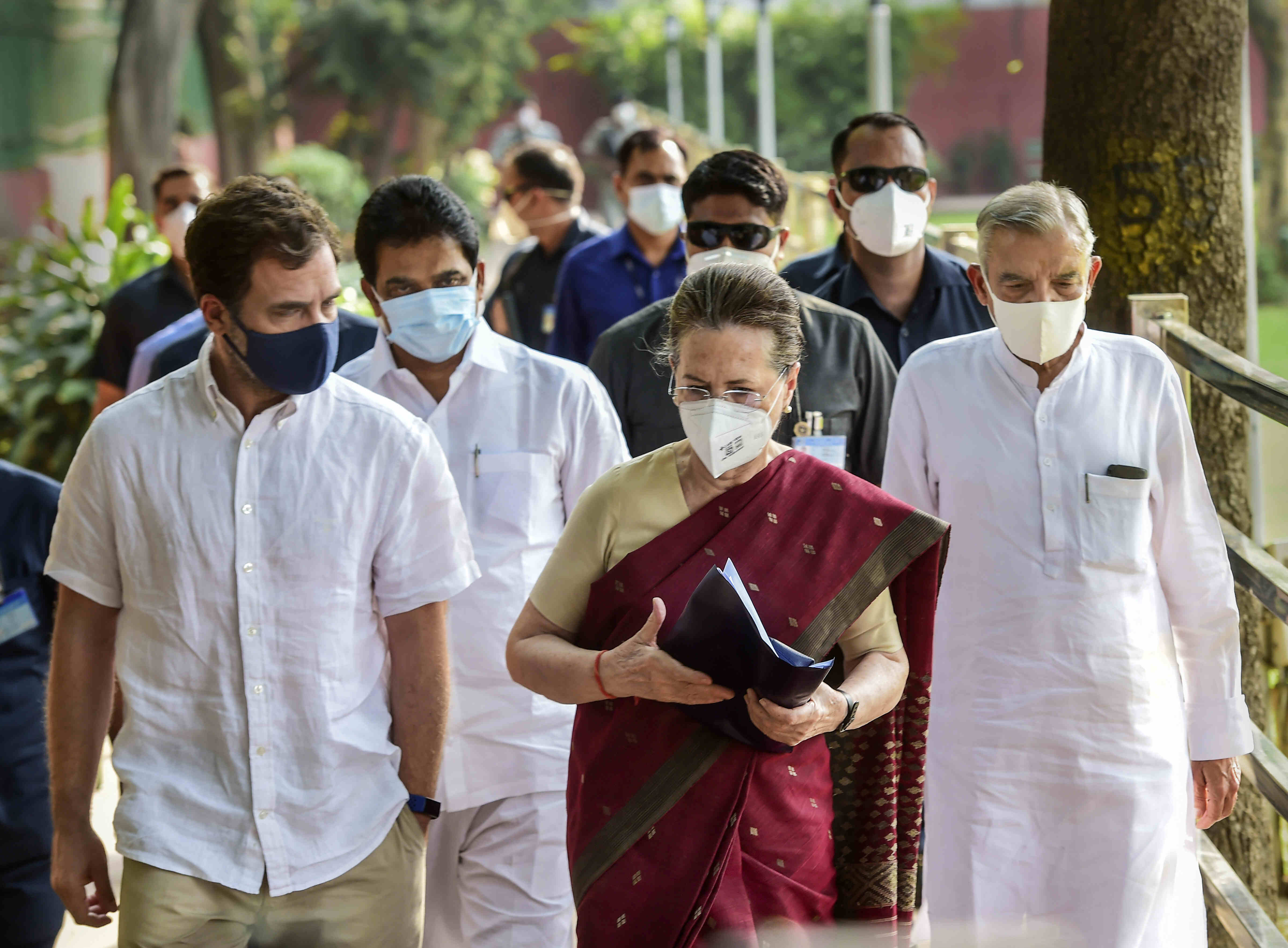 Cong panel suggests 3-yr cooling-off period after 5-yr term of AICC office bearers Cong panel suggests 3-yr cooling-off period after 5-yr term of AICC office bearers