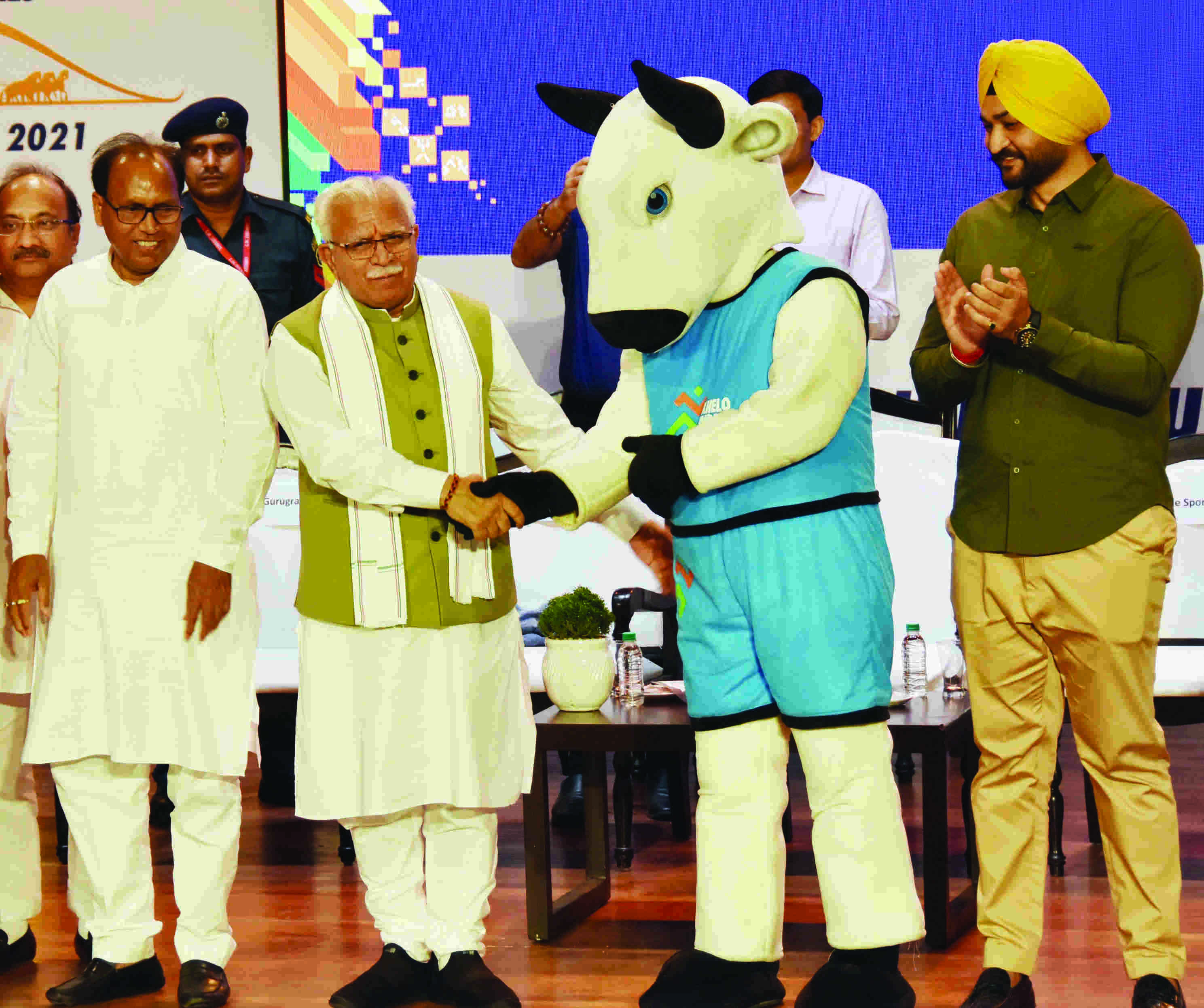 Khattar exhorts people to witness Khelo India Youth Games in large numbers Khattar exhorts people to witness Khelo India Youth Games in large numbers
