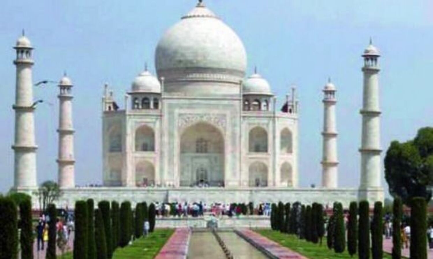 HC dismisses plea on Taj Mahal, pulls up petitioner