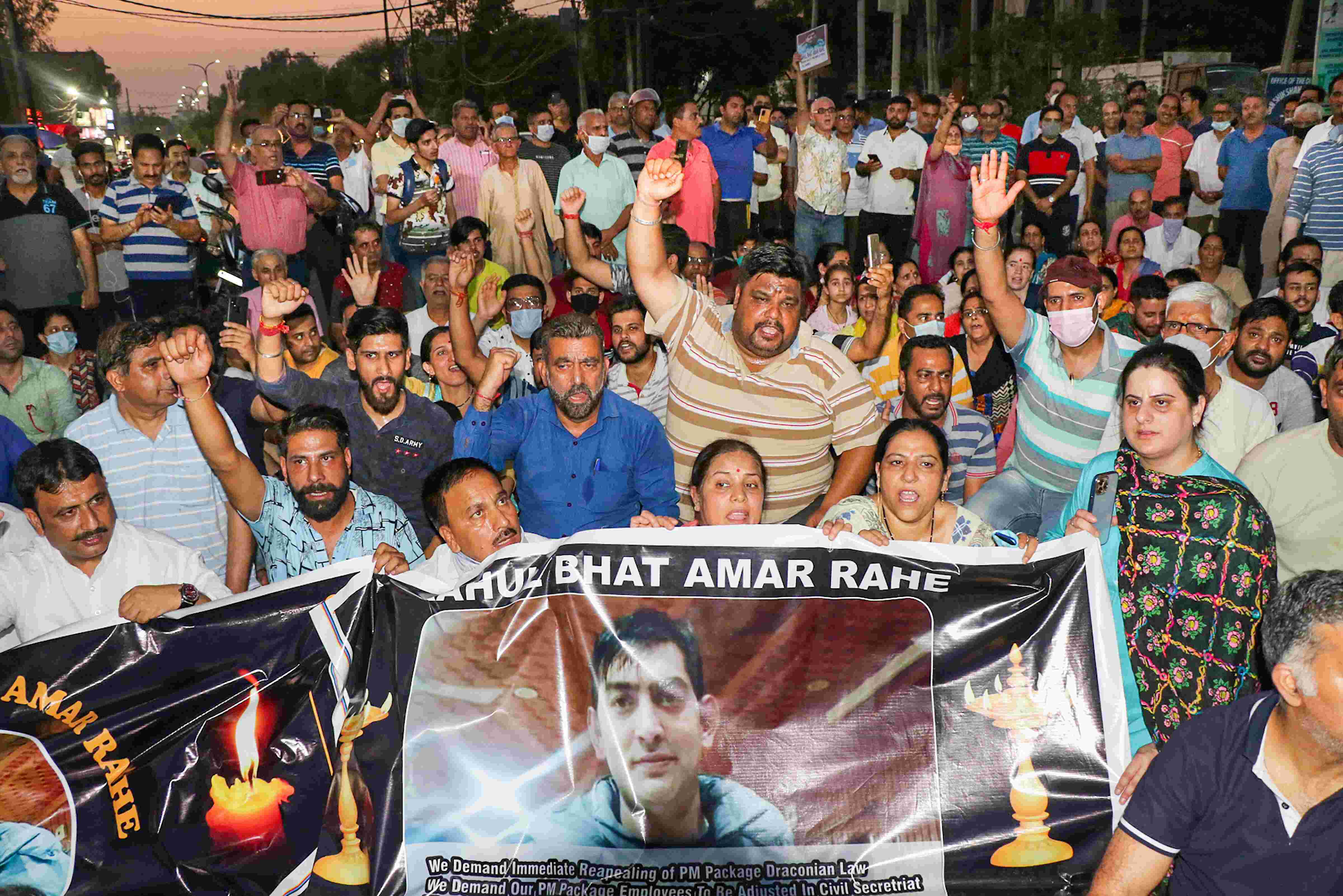 J-K admin to form SIT to probe killing of Kashmiri Pandit in Budgam