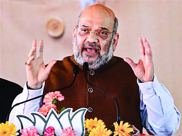 Shah sounds poll bugle in Telangana, hits out at TRS Shah sounds poll bugle in Telangana, hits out at TRS