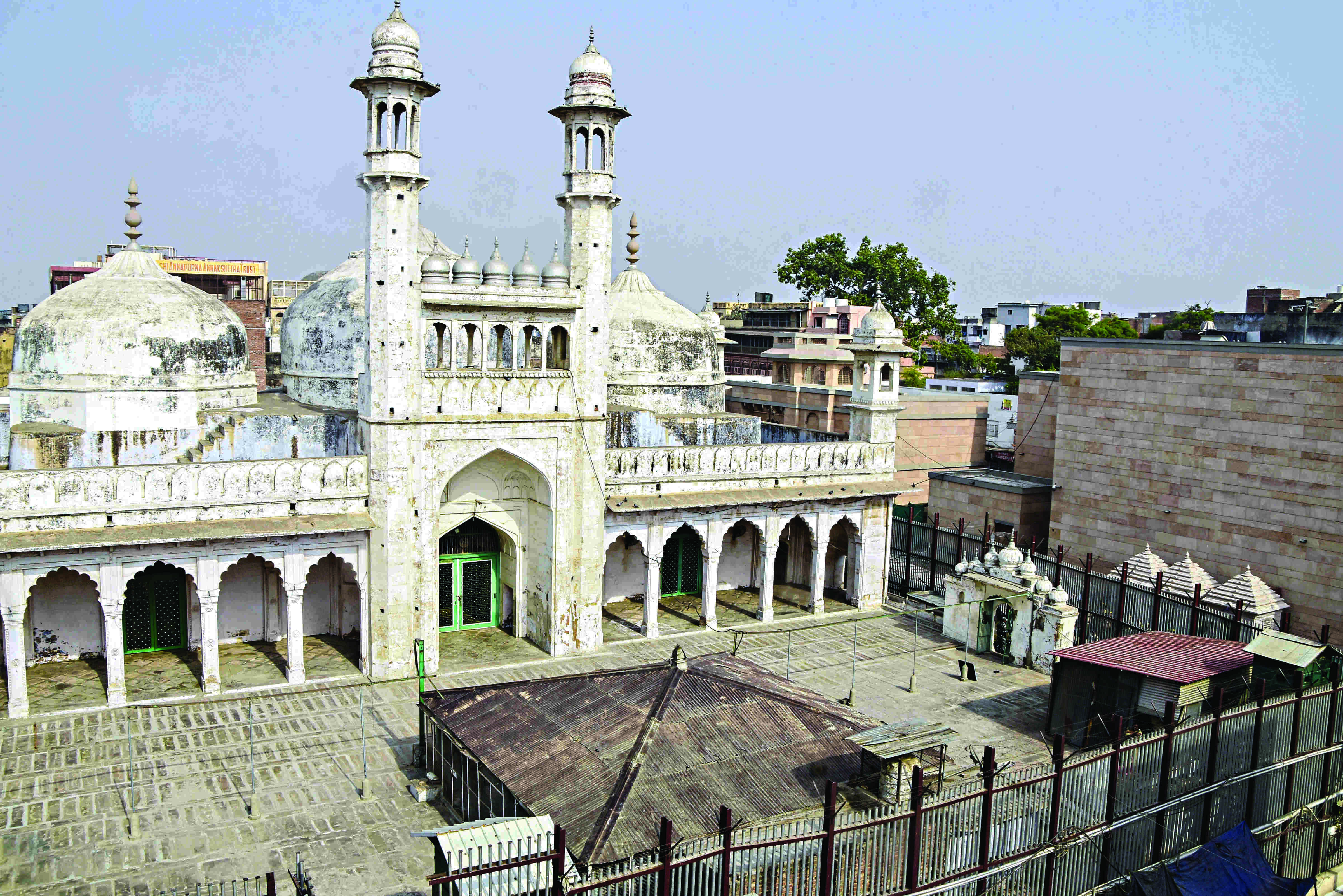 Secure shivling area but dont stop Namaz, says SC Secure shivling area but dont stop Namaz, says SC