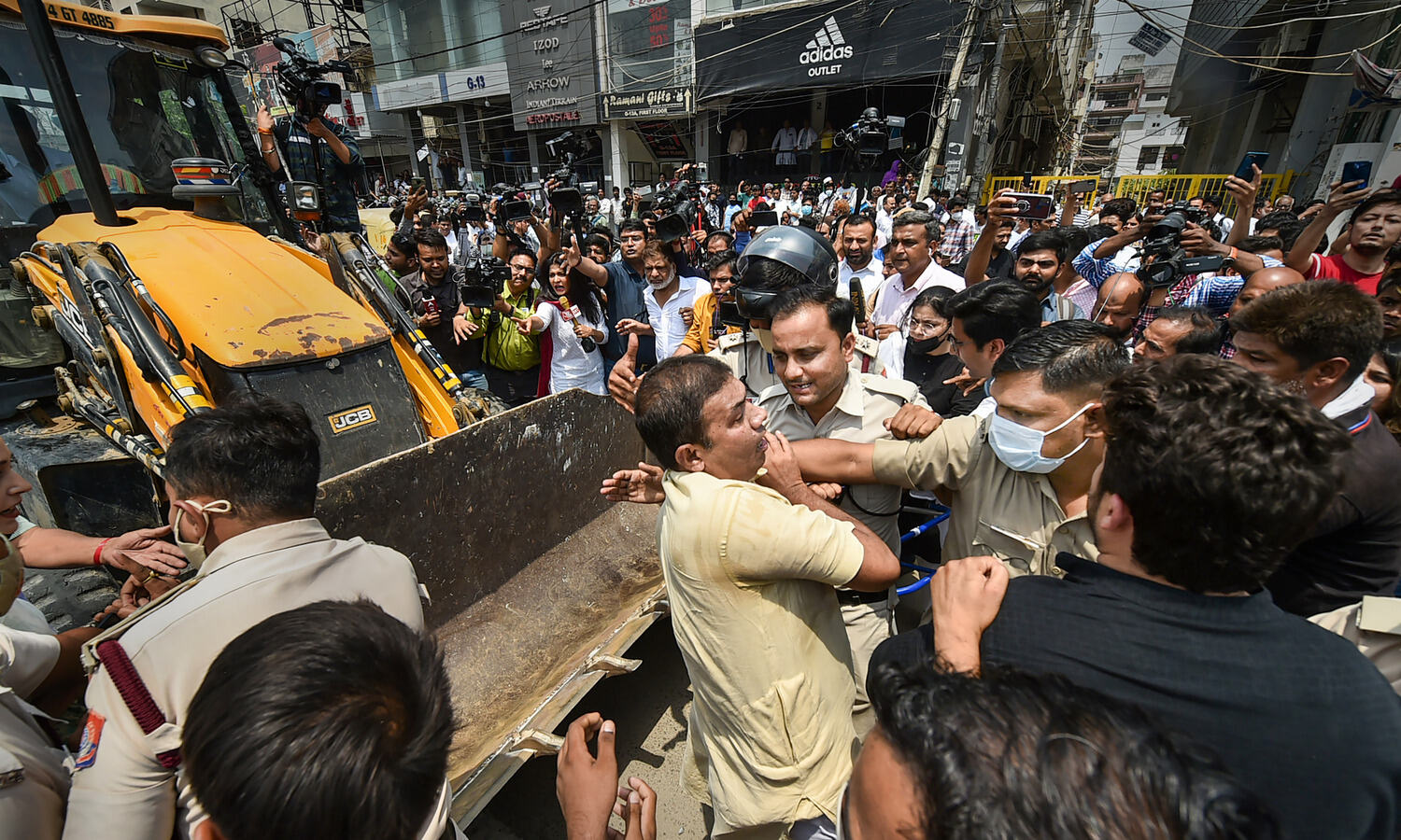Delhi govt seeks report from civic bodies on demolition drives in national capital