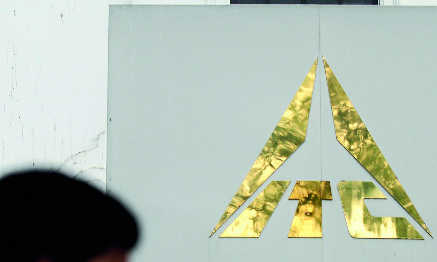 ITC March quarter net profit rises by 11.60% at `4,259.68 crore
