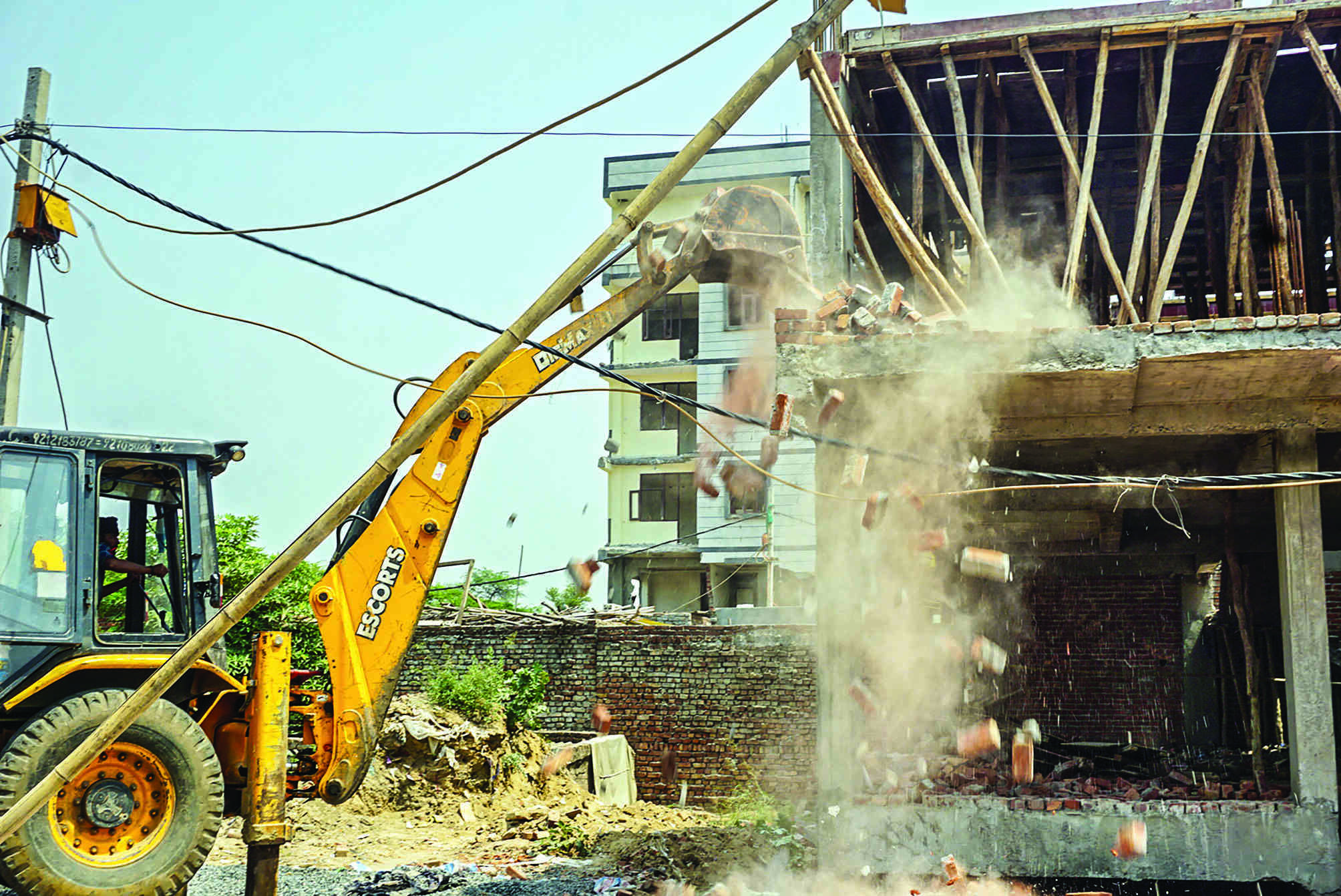 Demolition drives: Govt seeks detailed report from MCDs Demolition drives: Govt seeks detailed report from MCDs