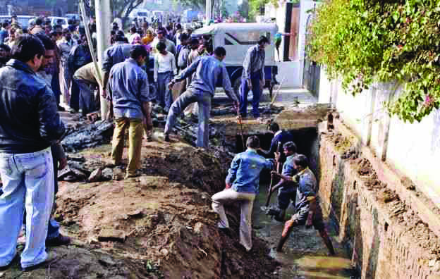 Nithari killings: Surendra Koli gets death sentence Nithari killings: Surendra Koli gets death sentence