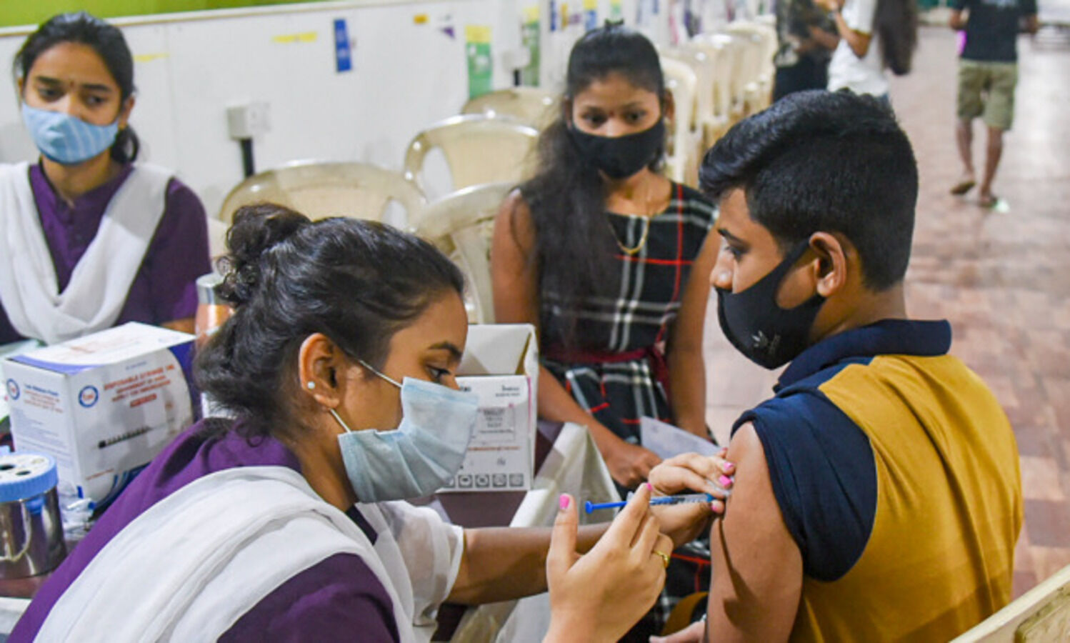 Active cases in country dip to 15,044