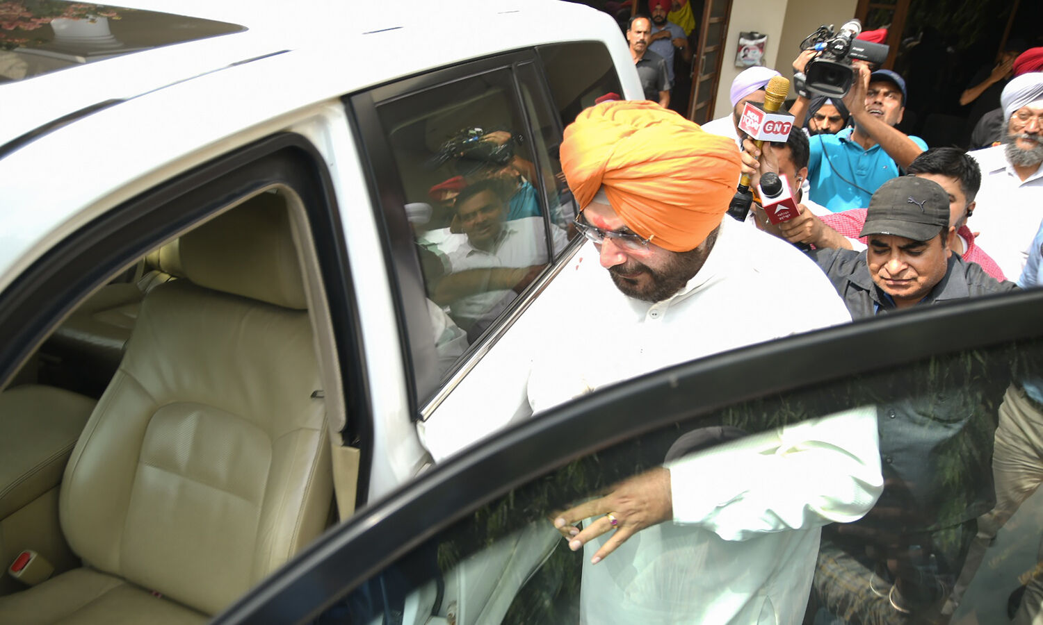 1988 road rage case: Navjot Singh Sidhu seeks time in SC to surrender