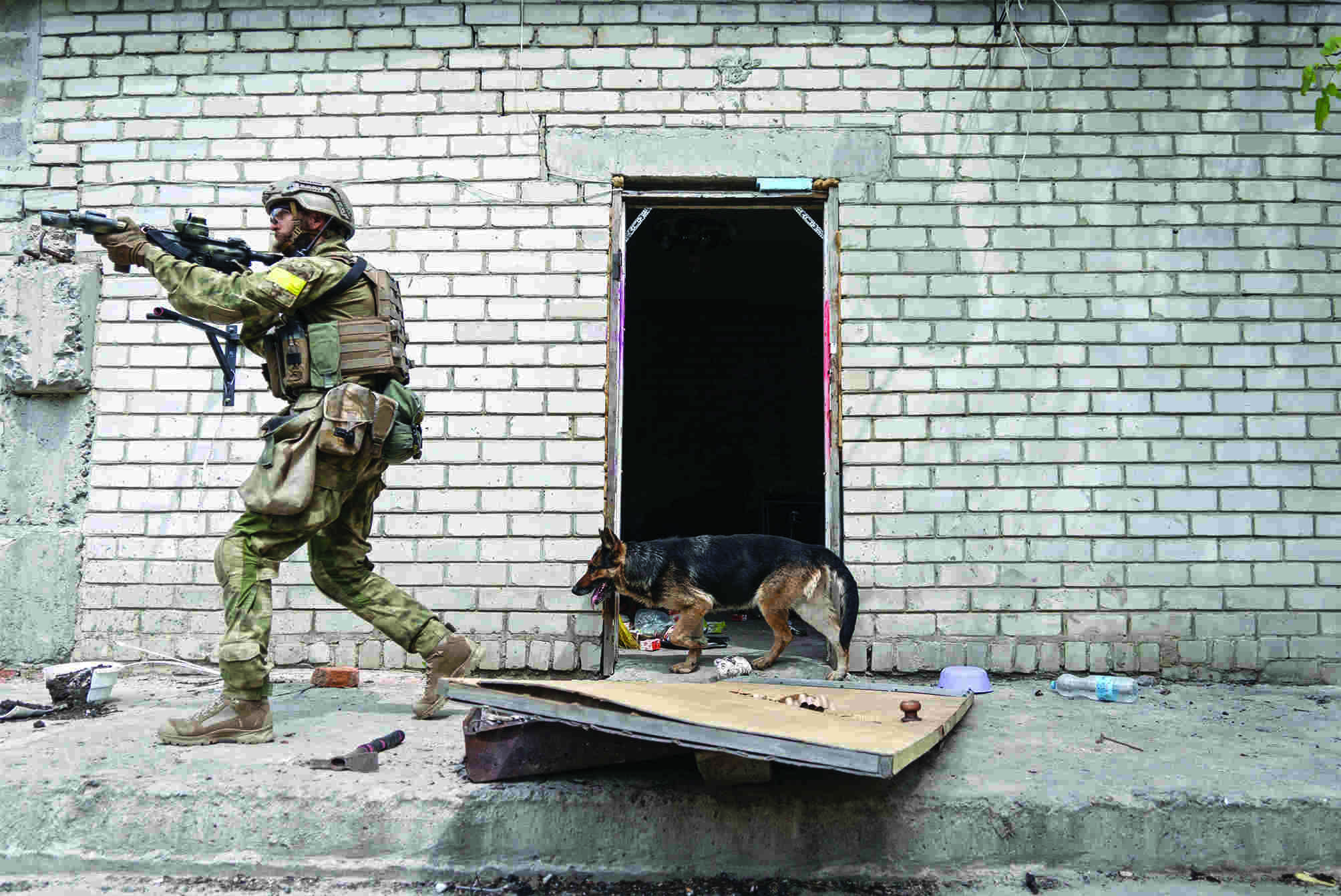 In biggest victory yet, Russia claims to capture Mariupol