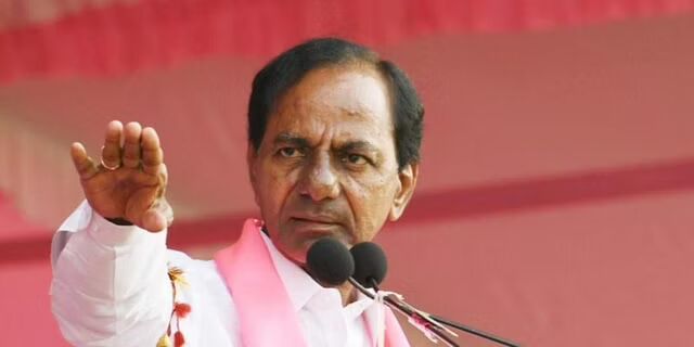 Farmers can change govt, should keep fighting till they get remunerative prices: KCR in Chandigarh