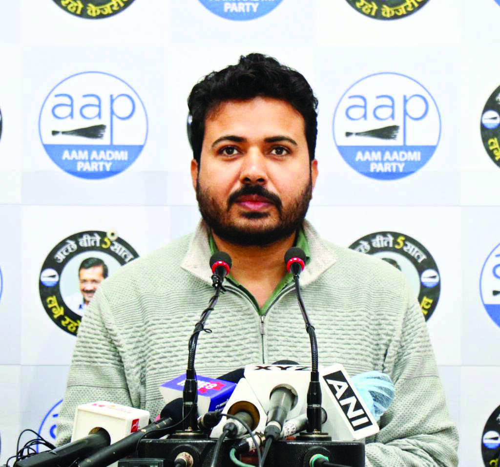 AAP slams MCD over delay in cleaning drains