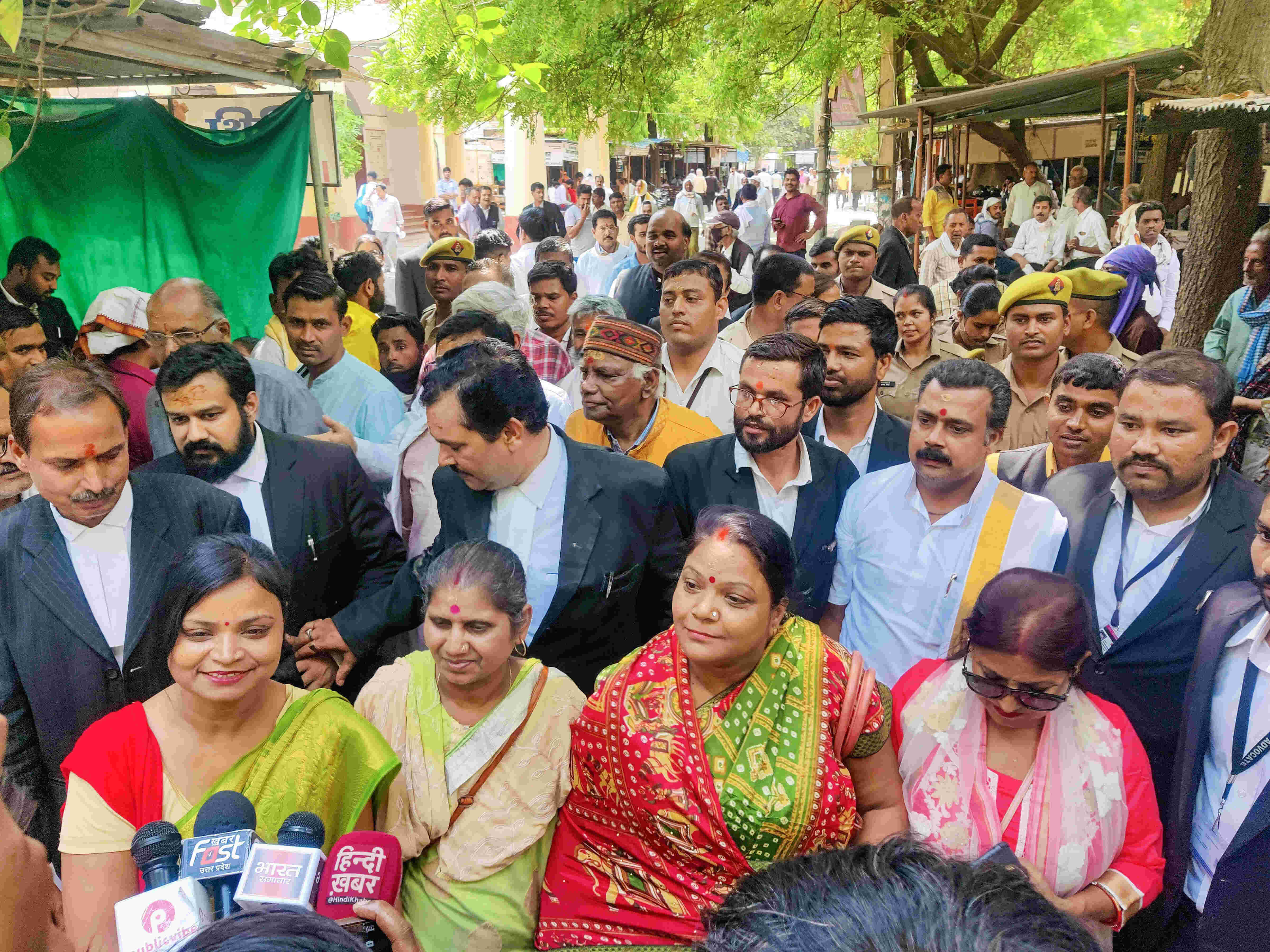 Gyanvapi Mosque Case: Muslim sides plea seeking to reject Hindu petitioners civil suit to be heard on May 26