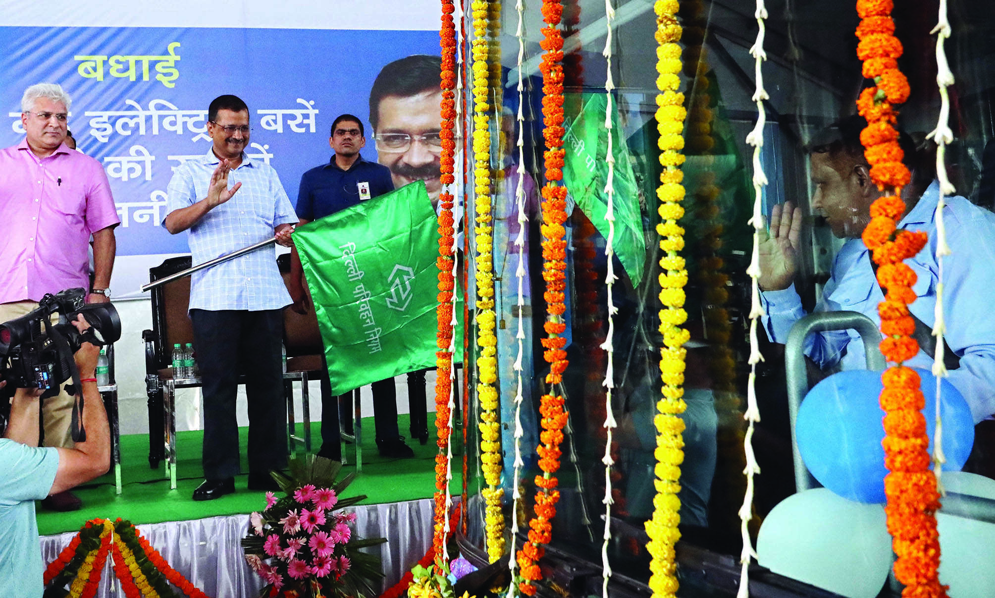 CM Kejriwal flags off 150 electric buses