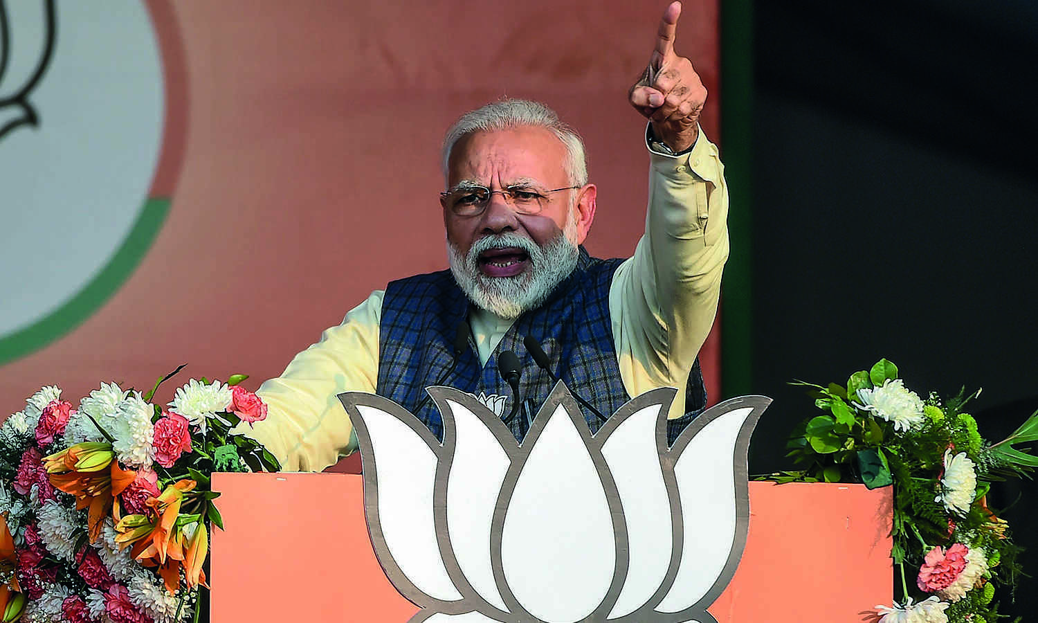 Modi calls parivaarvadi parties biggest enemies of the country