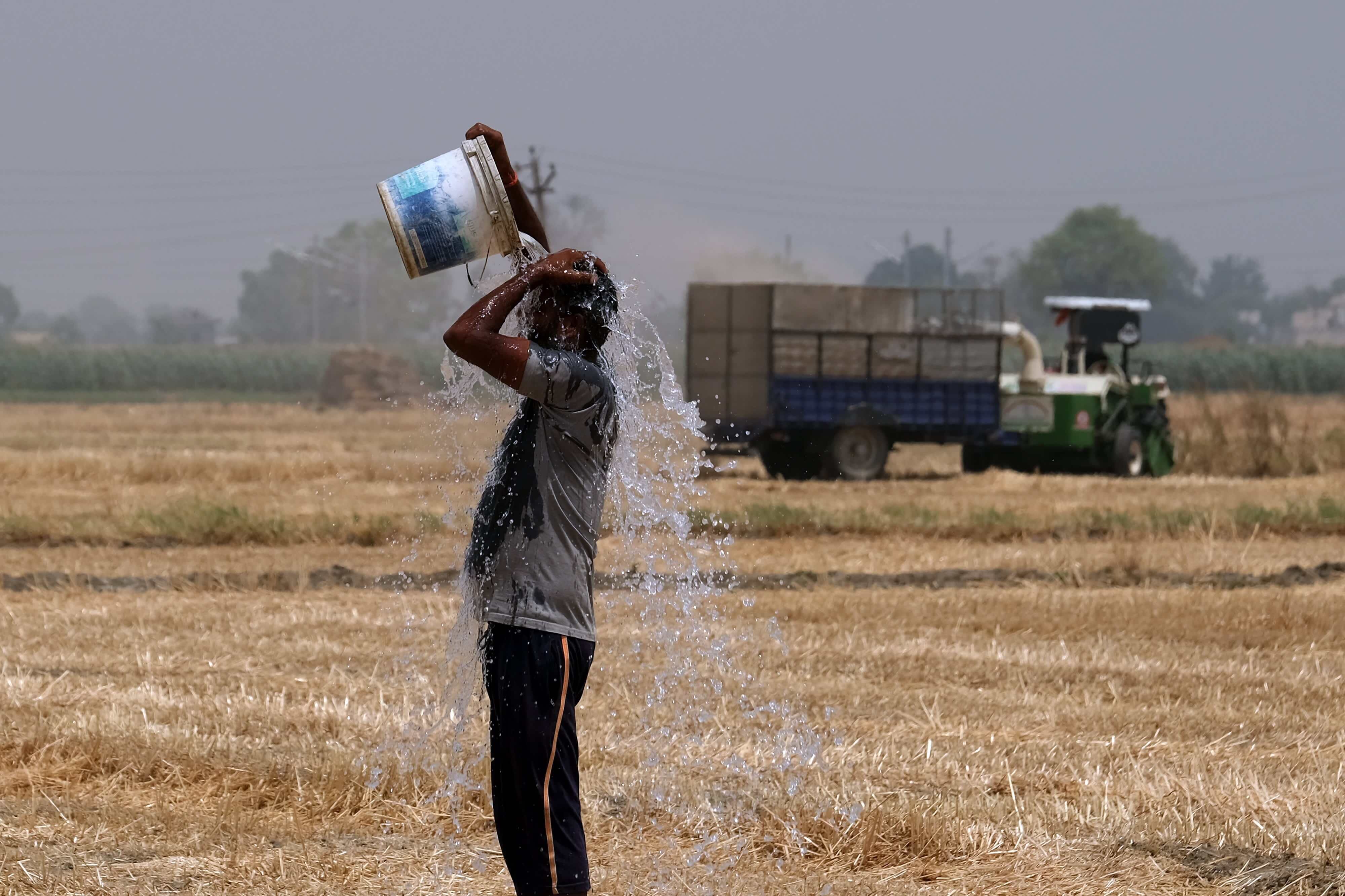 Under scorching heat Under scorching heat