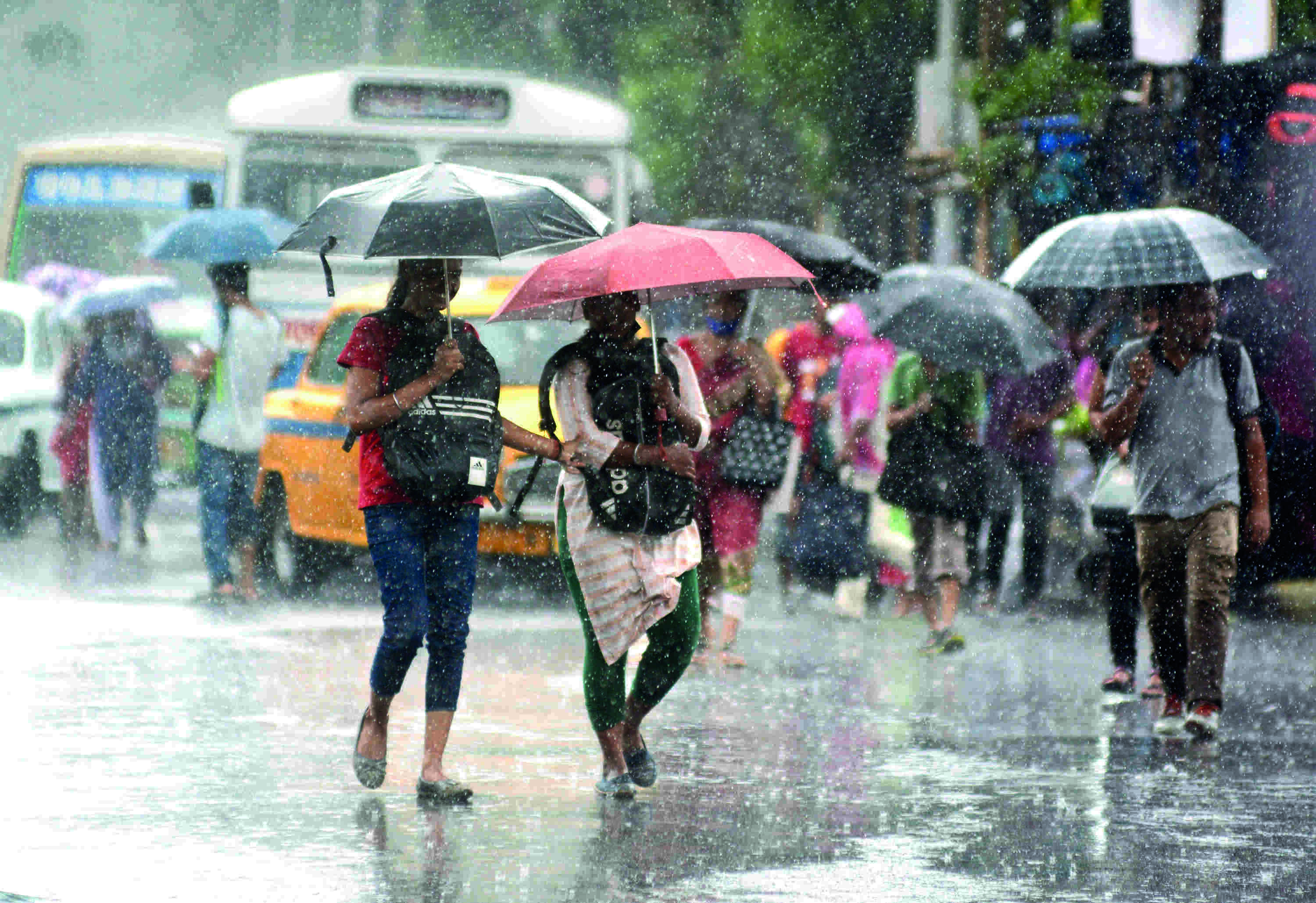 Thundershowers may hit South Bengal dists in next 3 to 4 days Thundershowers may hit South Bengal dists in next 3 to 4 days