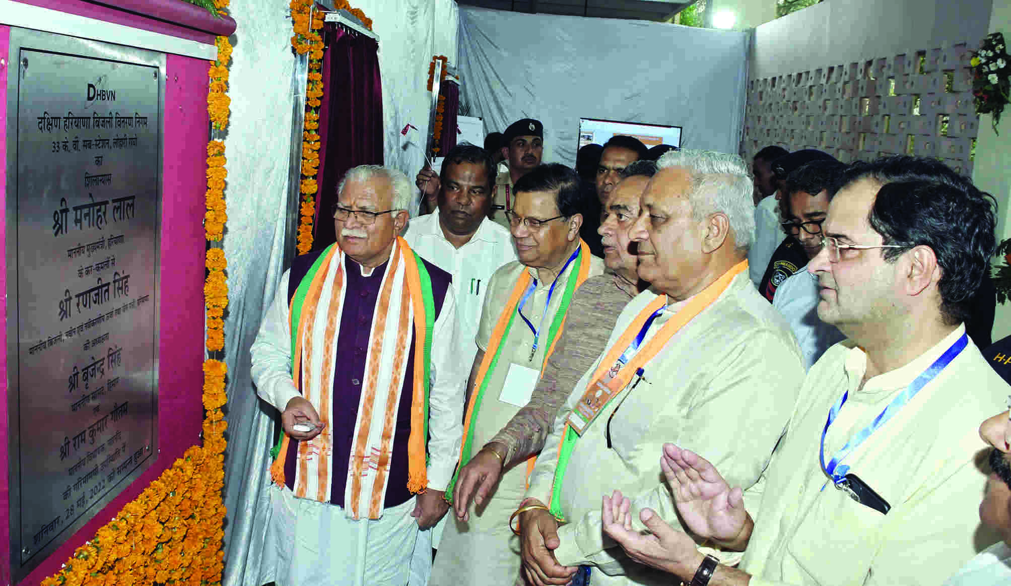 Khattar launches several projs in Hisar Khattar launches several projs in Hisar