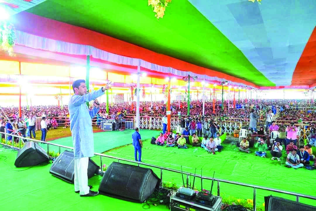People know who is crossing the red line: Abhisheks retort to Governors remarks People know who is crossing the red line: Abhisheks retort to Governors remarks