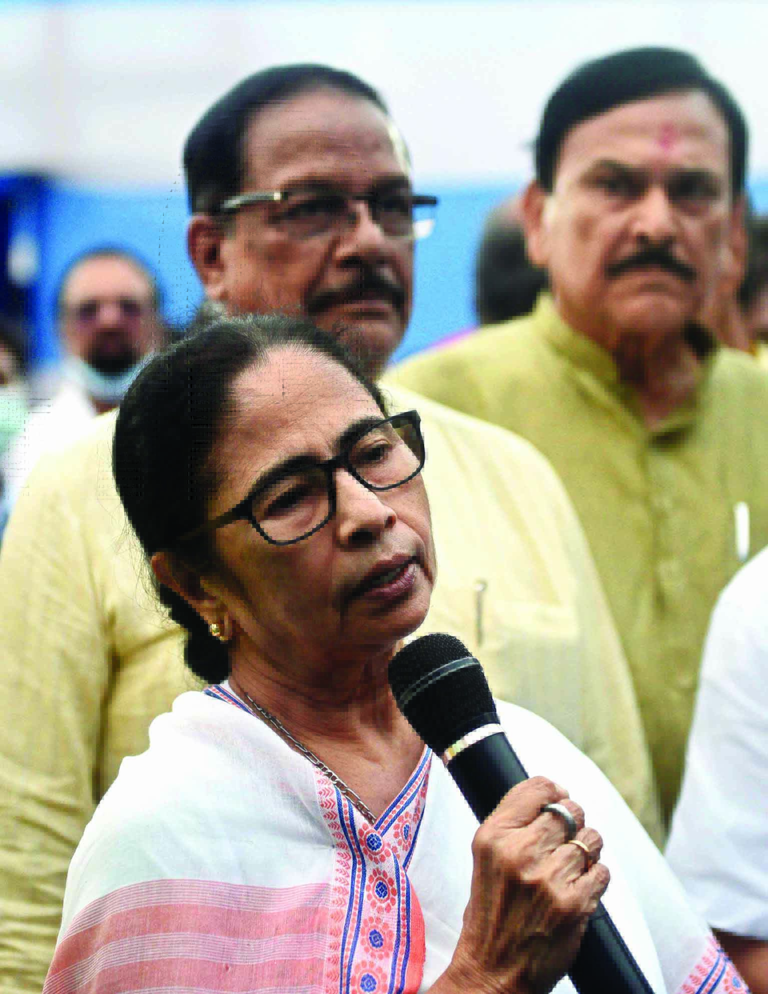 Centre playing dirty politics; if Bengals dues not cleared, TMC will protest in Delhi Centre playing dirty politics; if Bengals dues not cleared, TMC will protest in Delhi