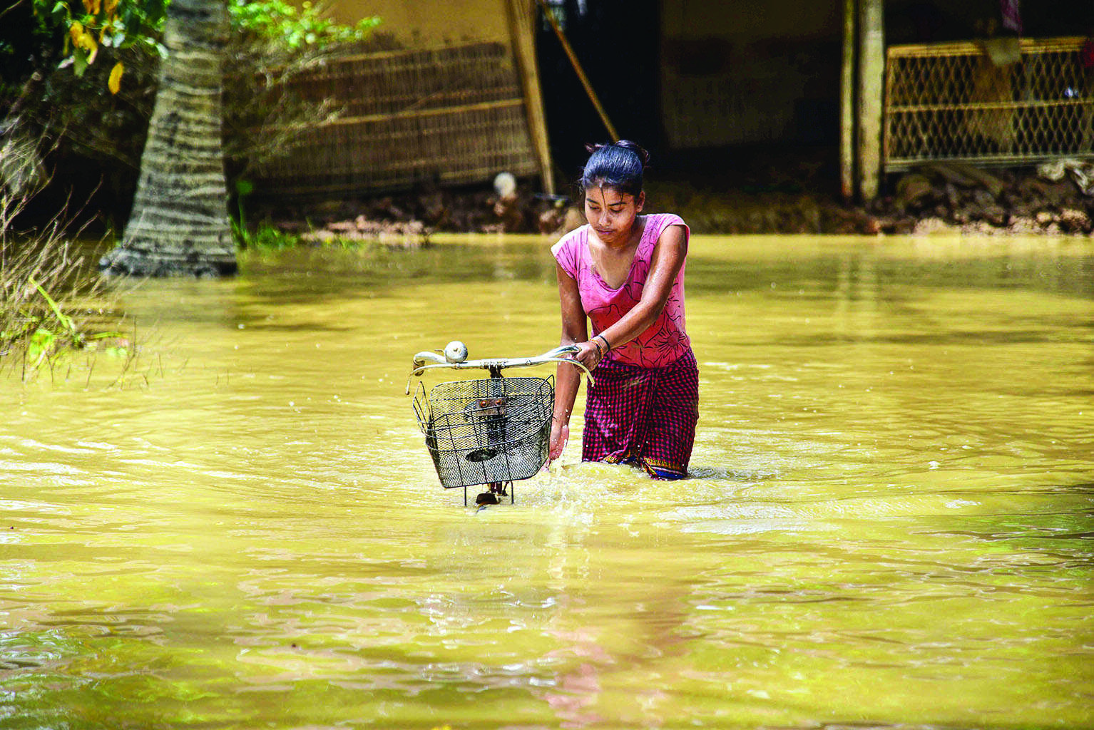 Flood situation improves in Assam, four more die Flood situation improves in Assam, four more die