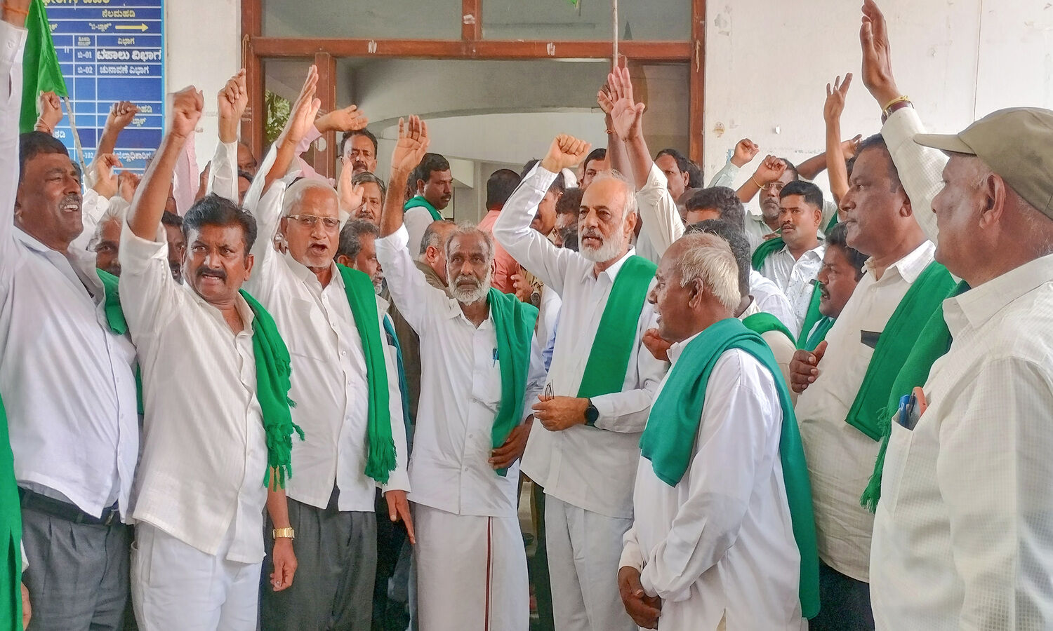 BKU leader Dilbag Singh attacked by bike-borne men in UP