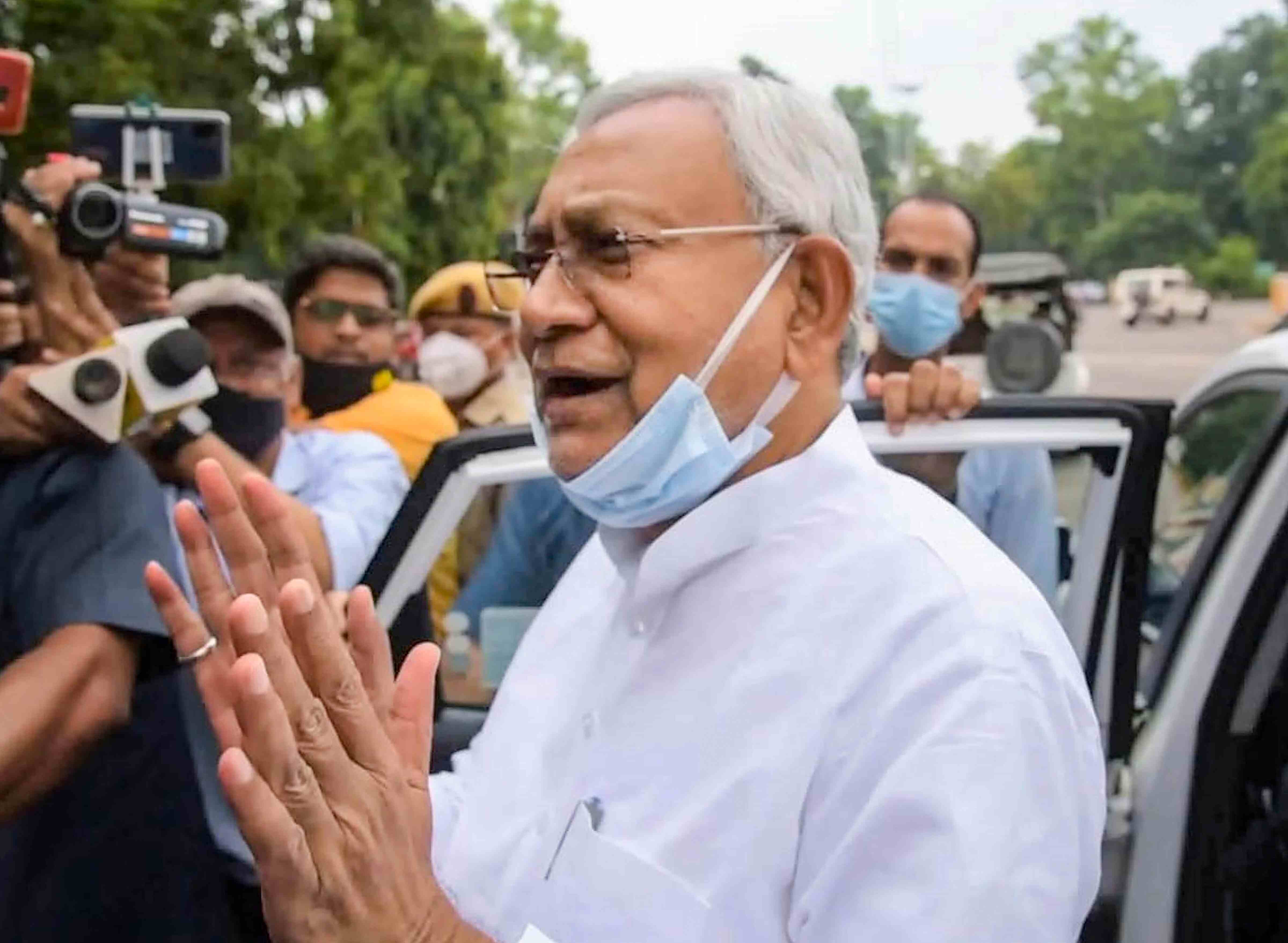 Nitish agrees to socio-economic survey of all castes, communities in Bihar Nitish agrees to socio-economic survey of all castes, communities in Bihar
