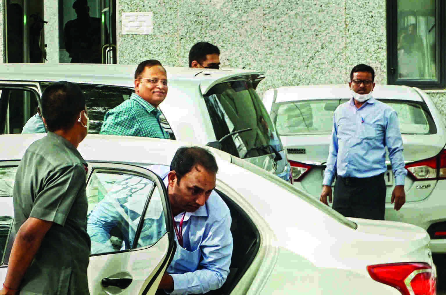 Patriot Satyendar Jain should be awarded Padma Vibhushan: CM Patriot Satyendar Jain should be awarded Padma Vibhushan: CM