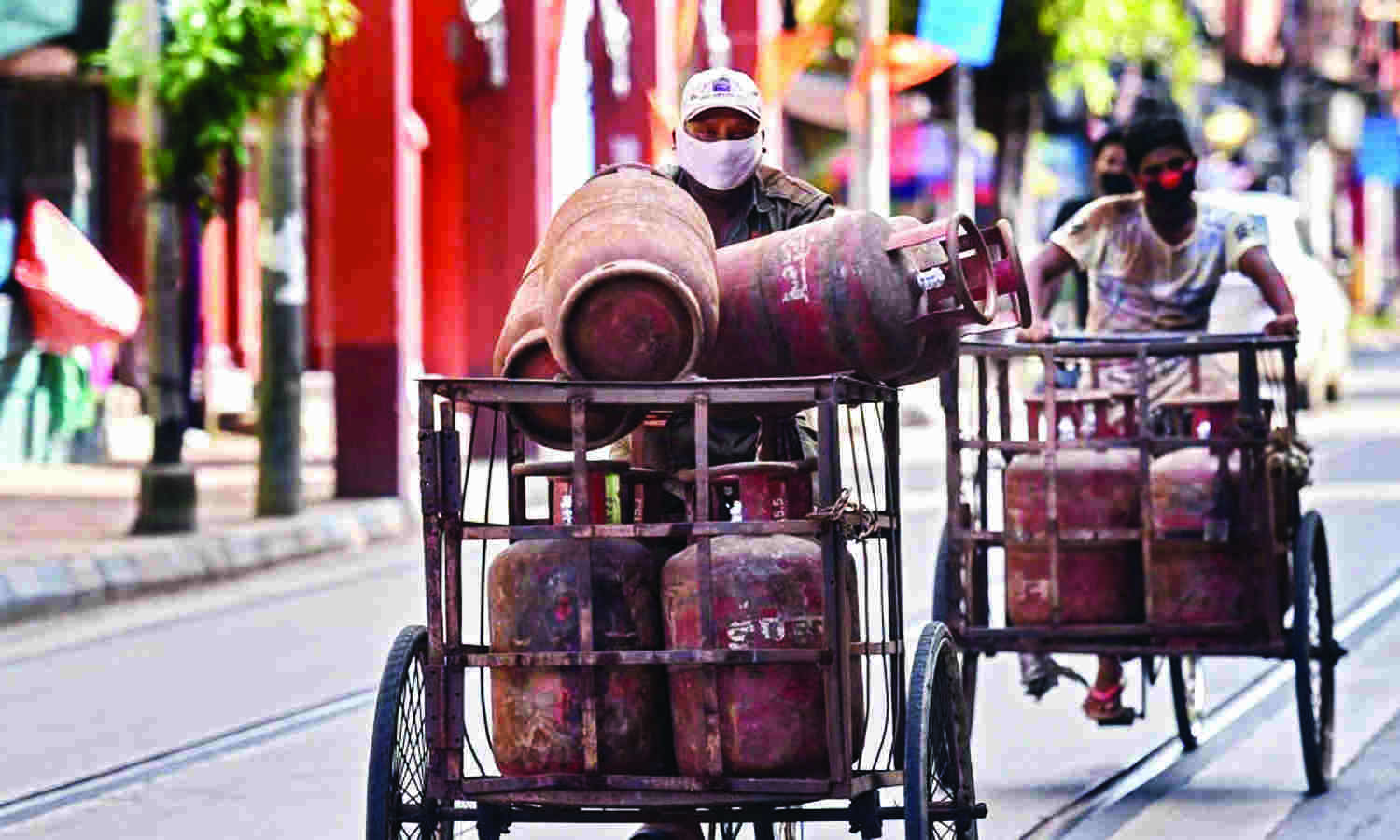 Centre limits Rs 200 LPG subsidy for Ujjwala beneficiaries only