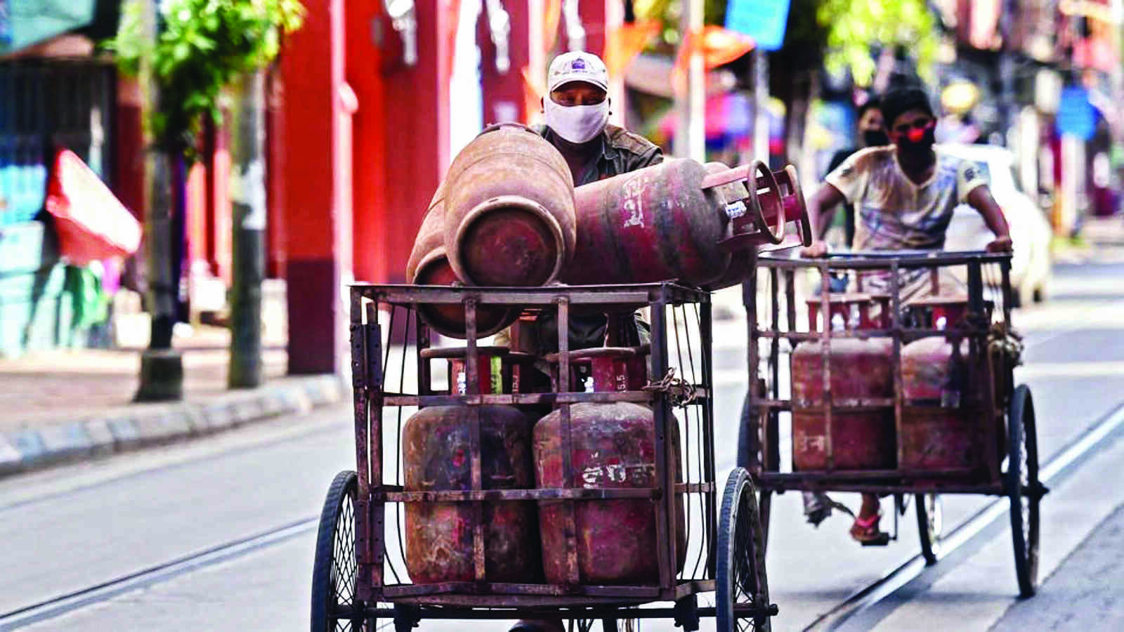 Centre limits Rs 200 LPG subsidy for Ujjwala beneficiaries only