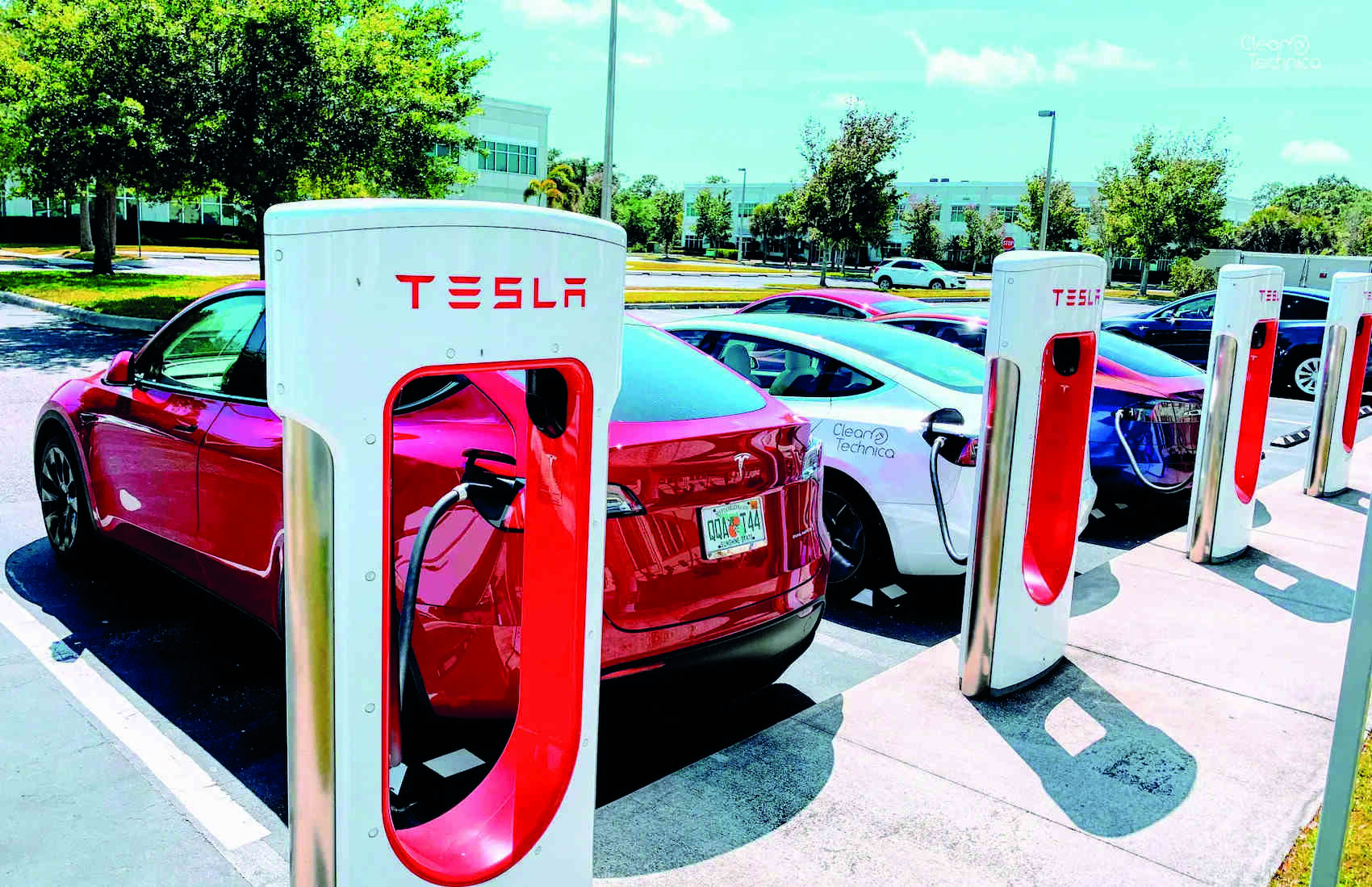 Musk seeks to cut 10% of Tesla staff Musk seeks to cut 10% of Tesla staff