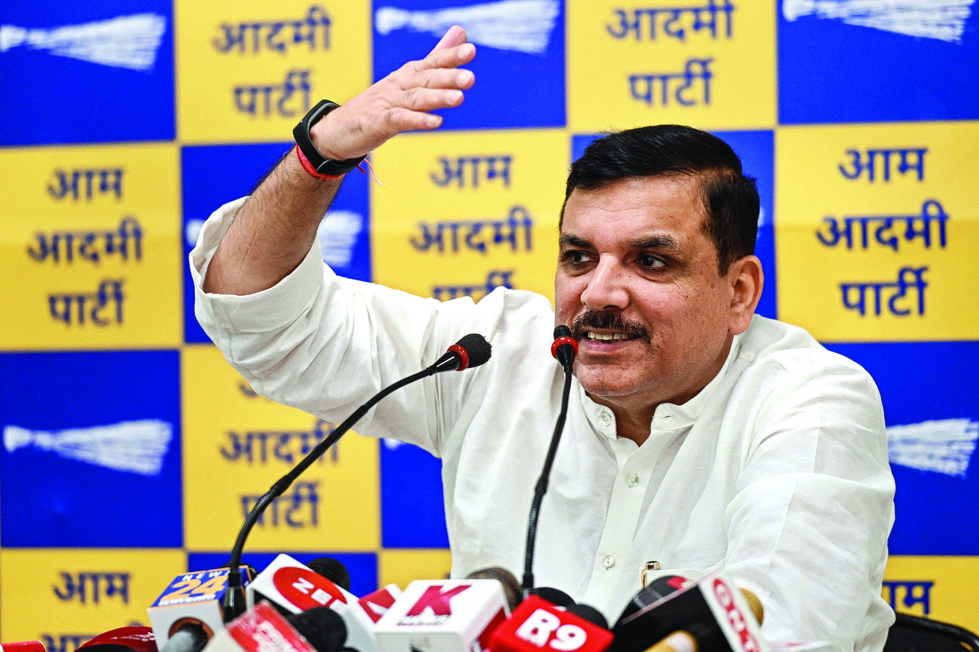 Kashmiri Pandits fleeing Valley & BJP playing politics: Sanjay Singh Kashmiri Pandits fleeing Valley & BJP playing politics: Sanjay Singh
