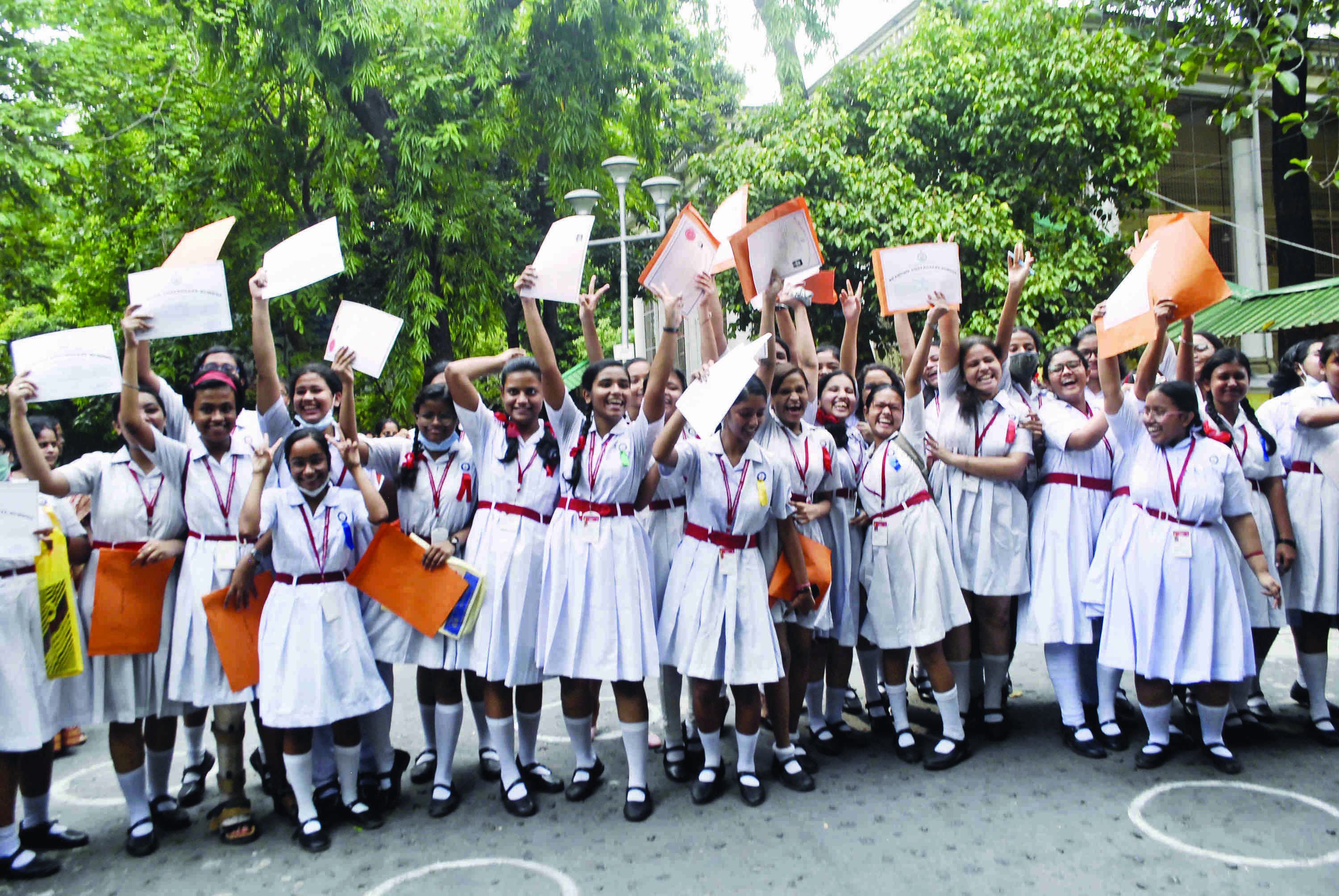 Schools can increase seats to 400 from 275 at XI-XII level Schools can increase seats to 400 from 275 at XI-XII level