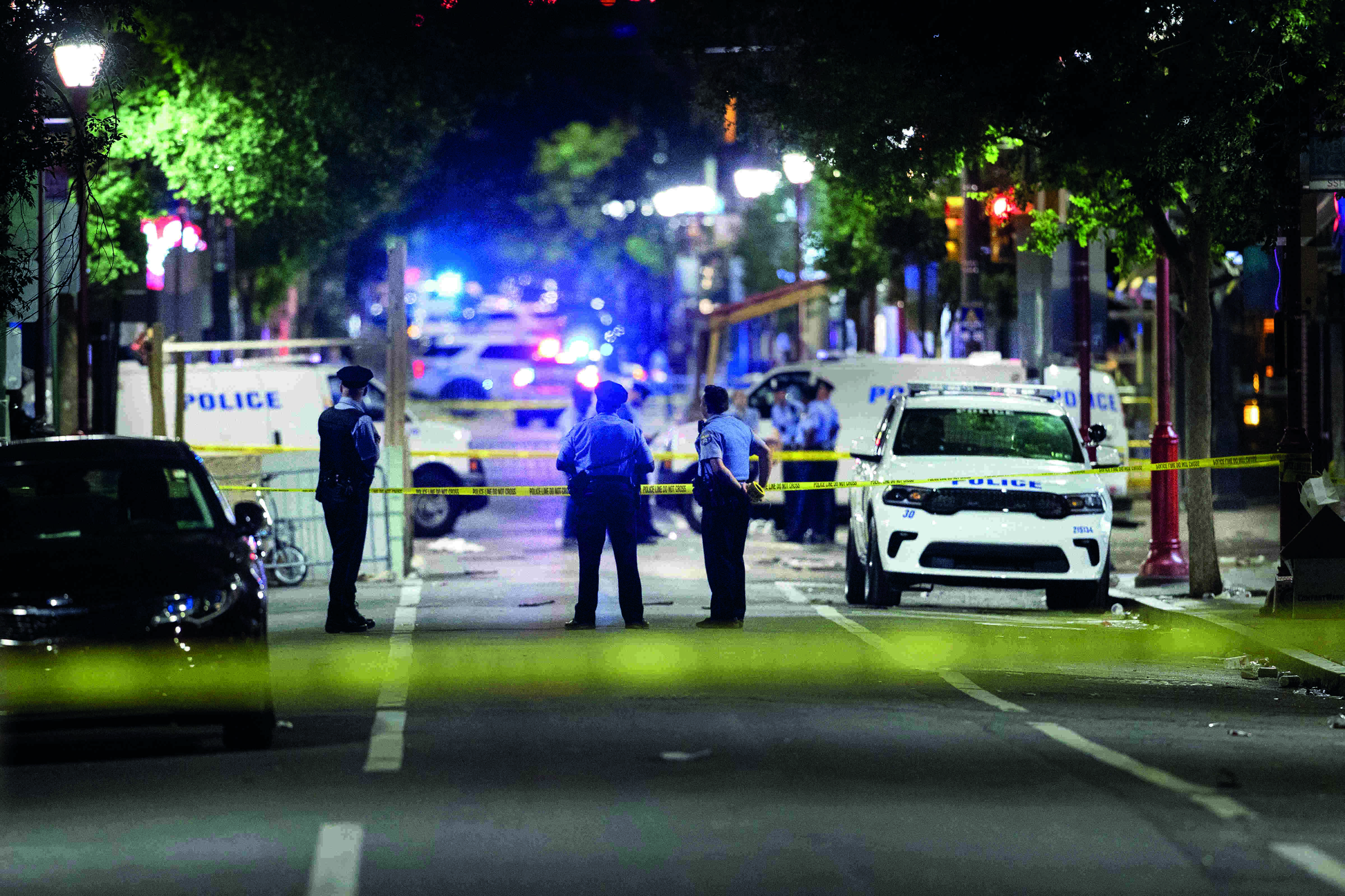 3 persons dead, 11 wounded in downtown Philadelphia shooting