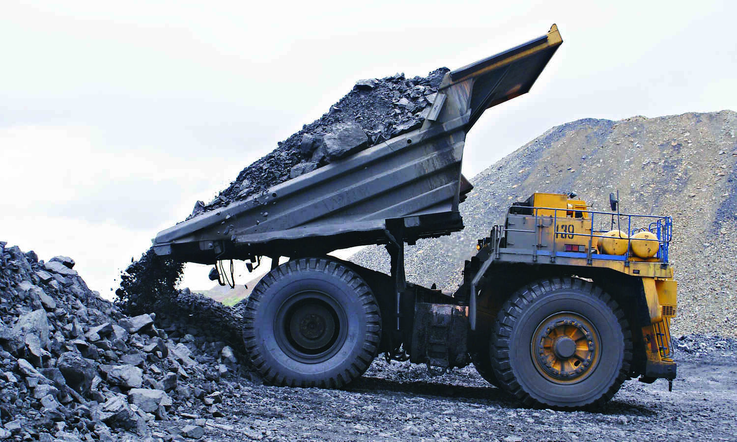 Government is planning to monetise assets worth   Rs 75,220 cr in coal mining sector in current fiscal year