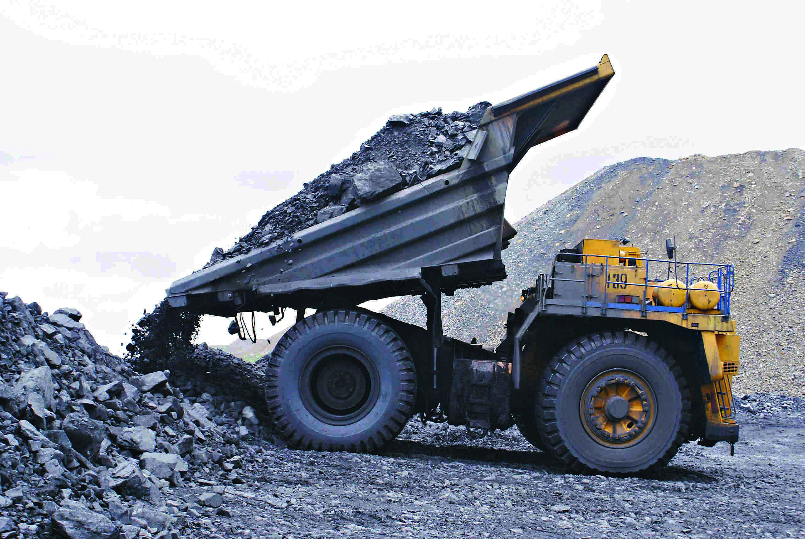Government is planning to monetise assets worth   Rs 75,220 cr in coal mining sector in current fiscal year