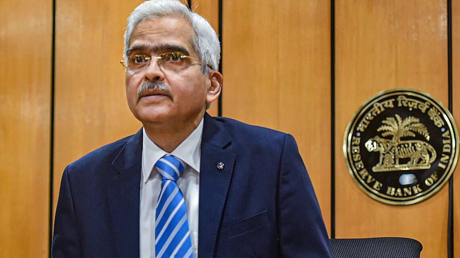 RBI raises inflation projection to 6.7% for current fiscal; retains growth projection at 7.2 pc RBI raises inflation projection to 6.7% for current fiscal; retains growth projection at 7.2 pc