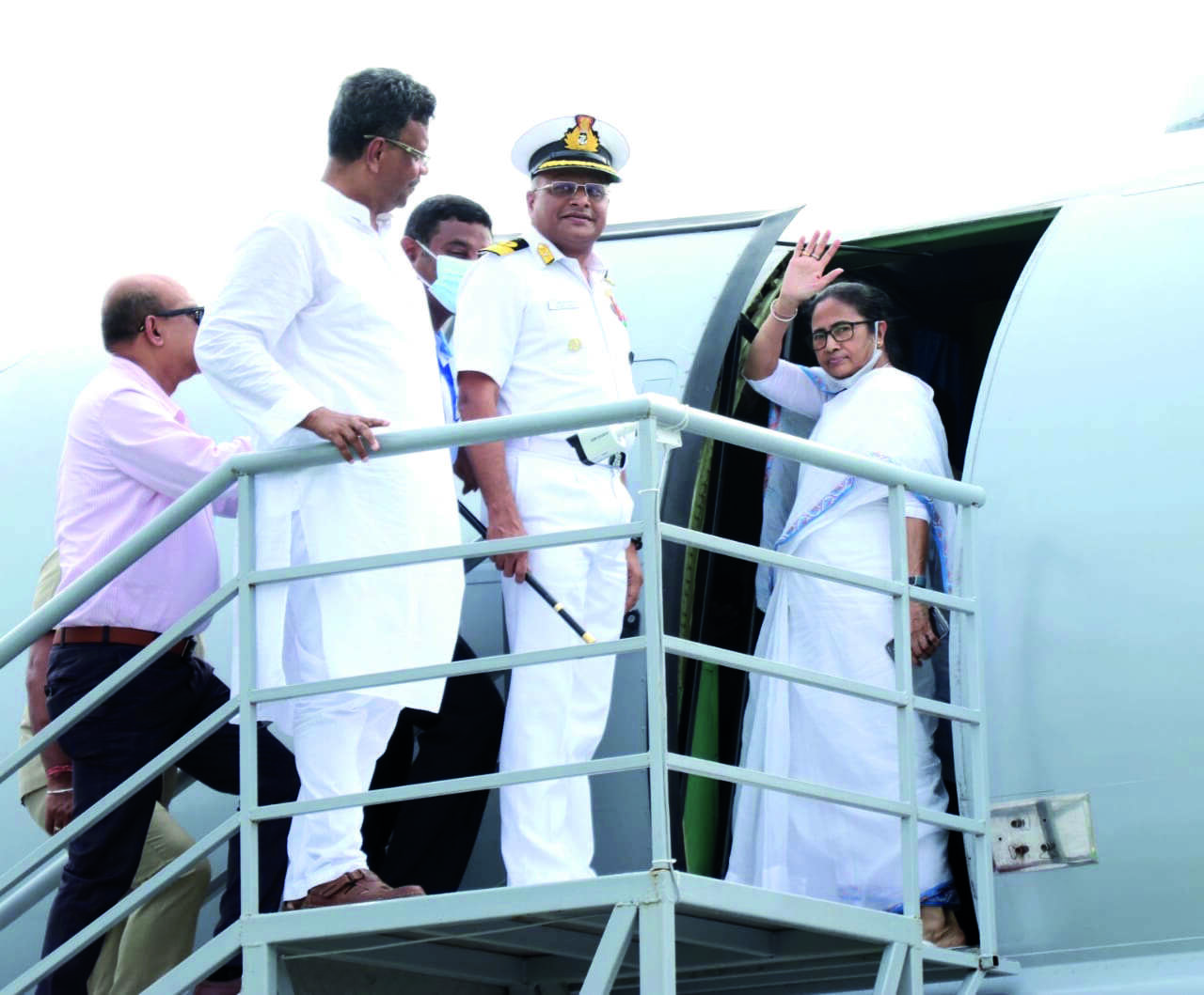 CM inaugurates aircraft museum at New Town CM inaugurates aircraft museum at New Town
