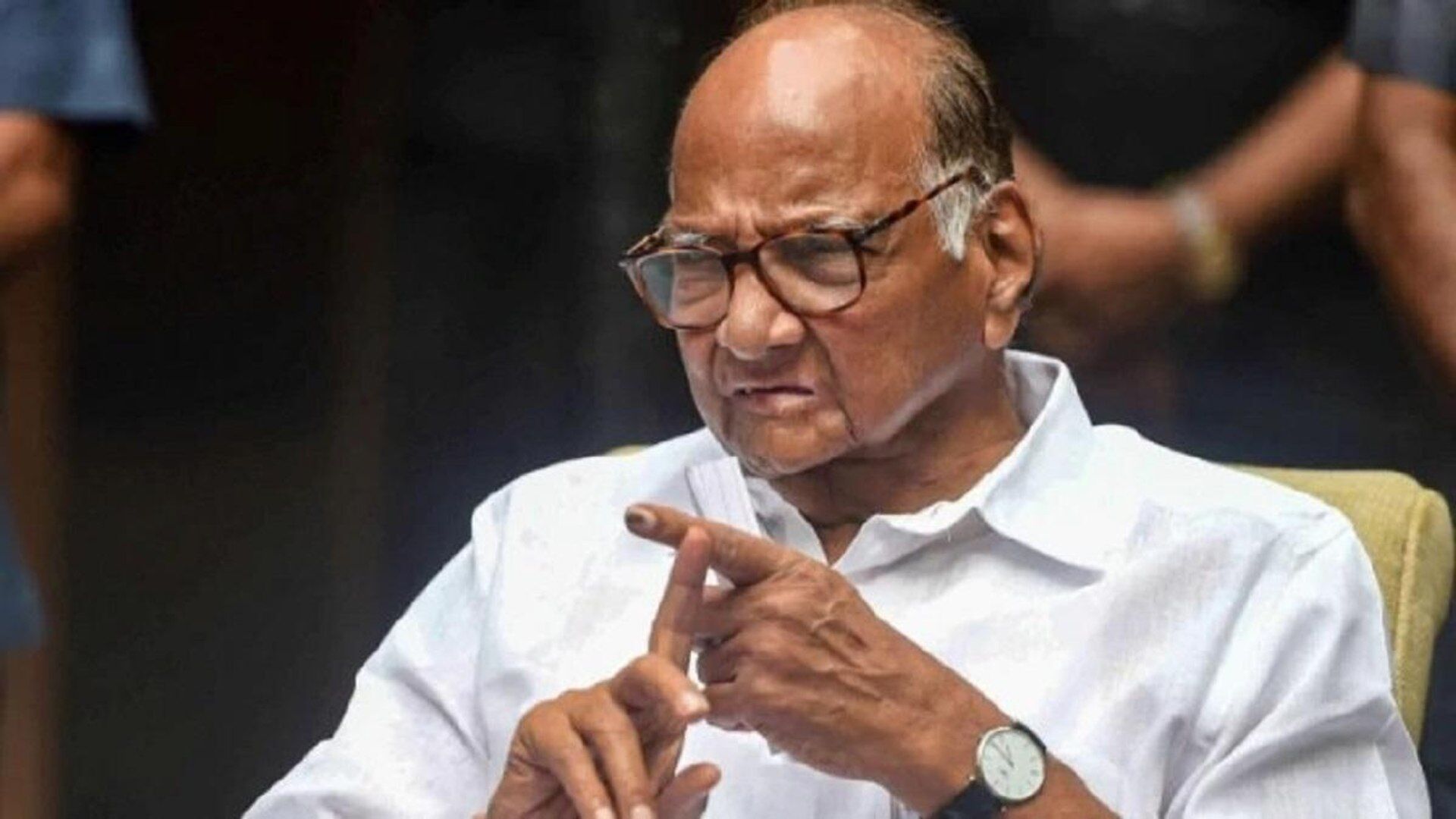 Fadnavis performed miracle of weaning away independent MLAs from rival camps: Pawar Fadnavis performed miracle of weaning away independent MLAs from rival camps: Pawar