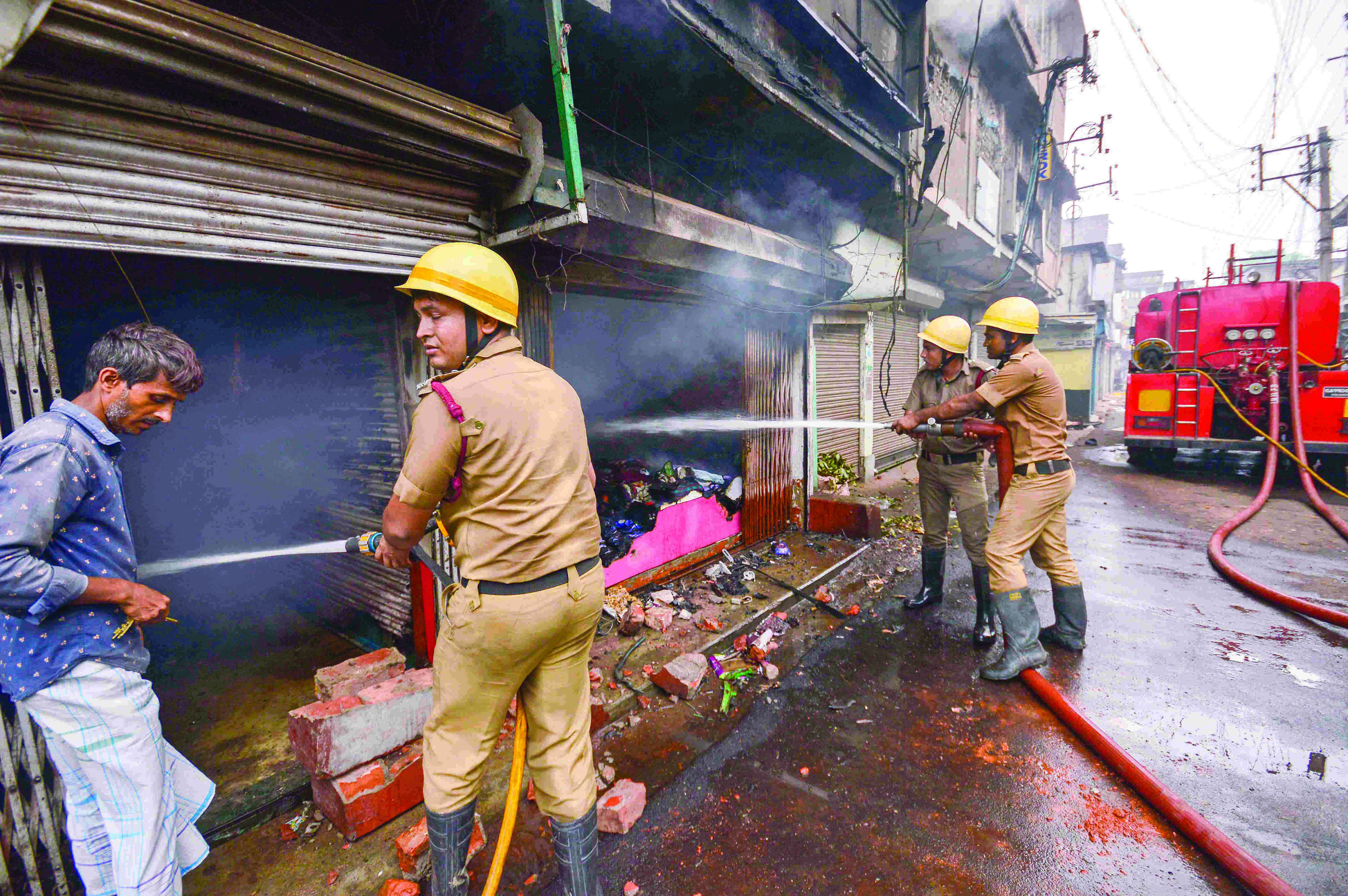 Two dead, Ranchi under heavy police cover; Howrah simmers