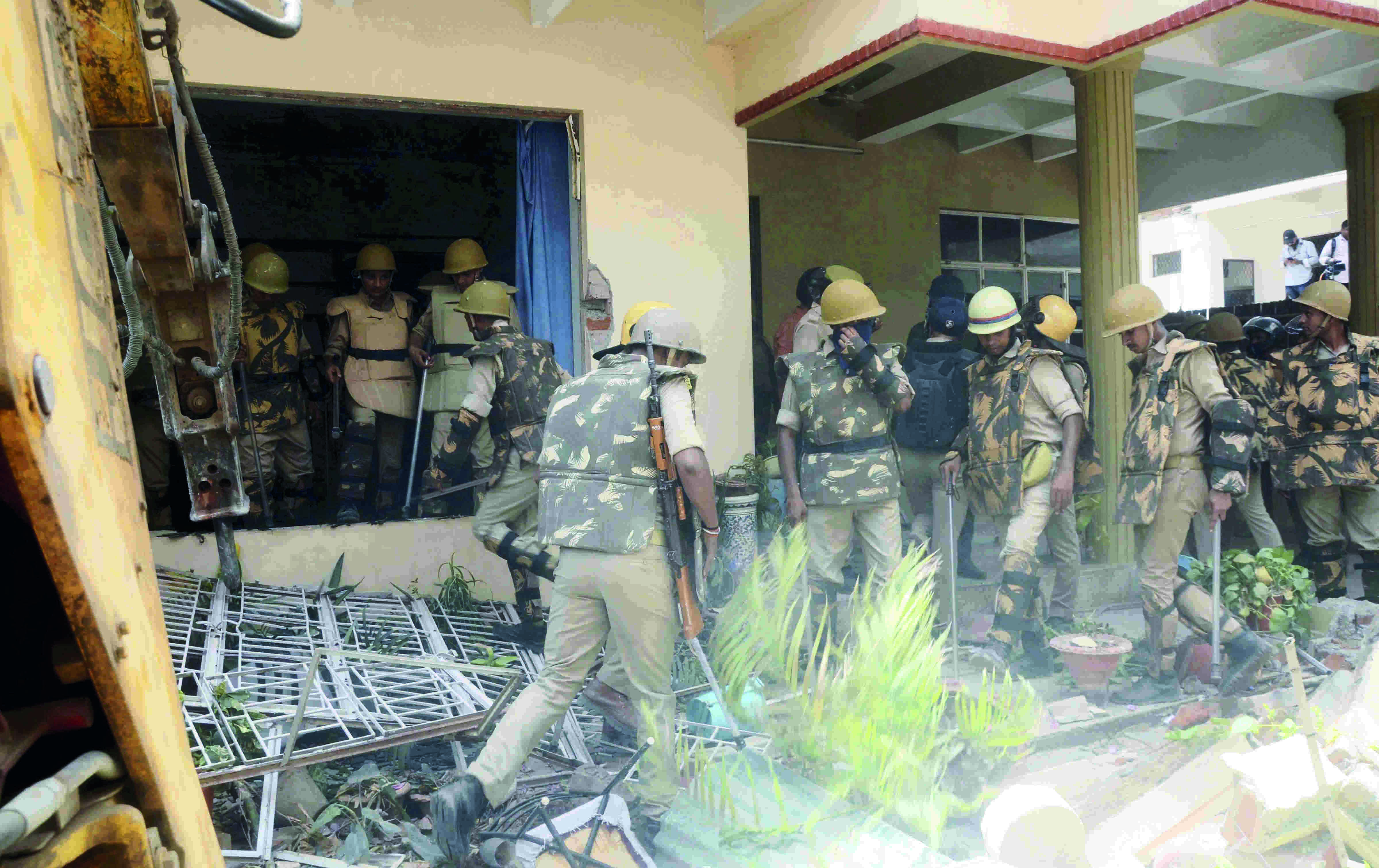 Lawyers group moves HC against demolition of house of accused