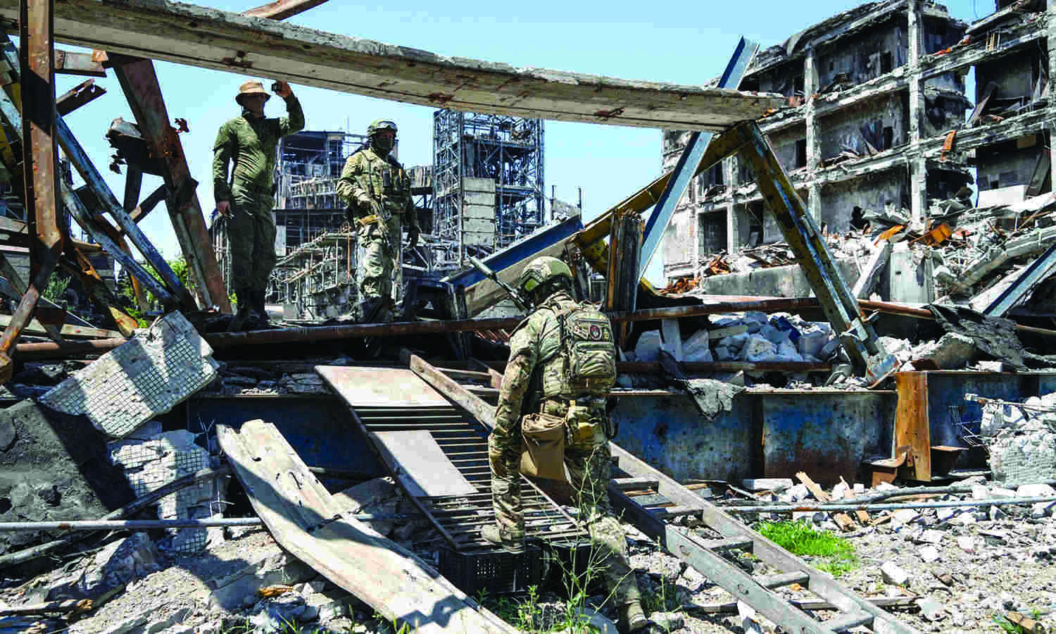 Russians control 80 per cent of contested city in eastern Ukraine