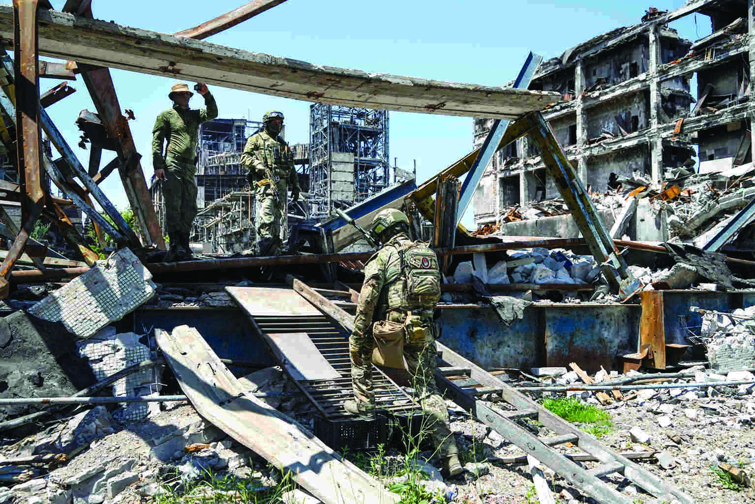 Russians control 80 per cent of contested city in eastern Ukraine