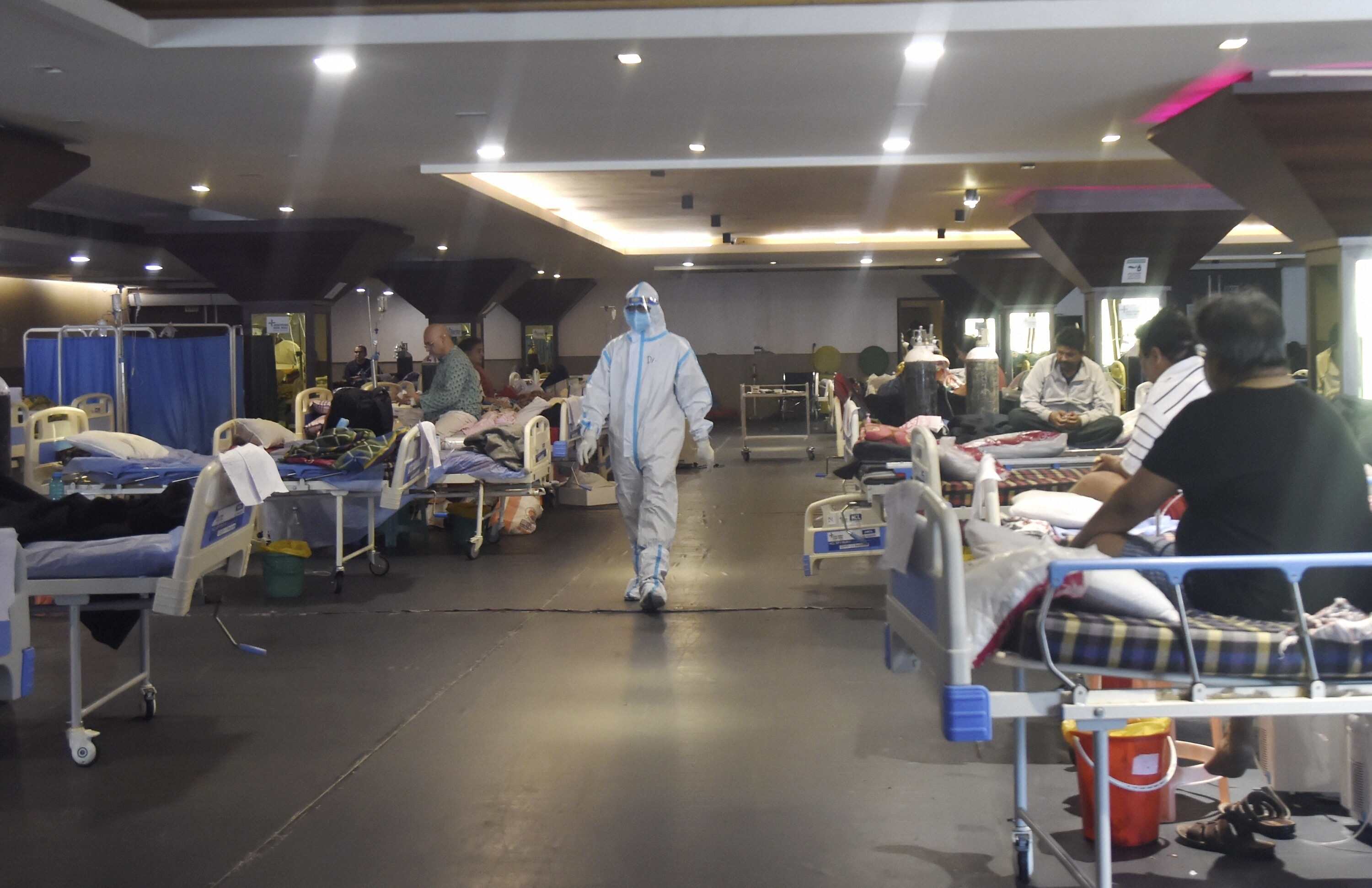 India reports 8,822 fresh COVID-19 cases, 15 deaths