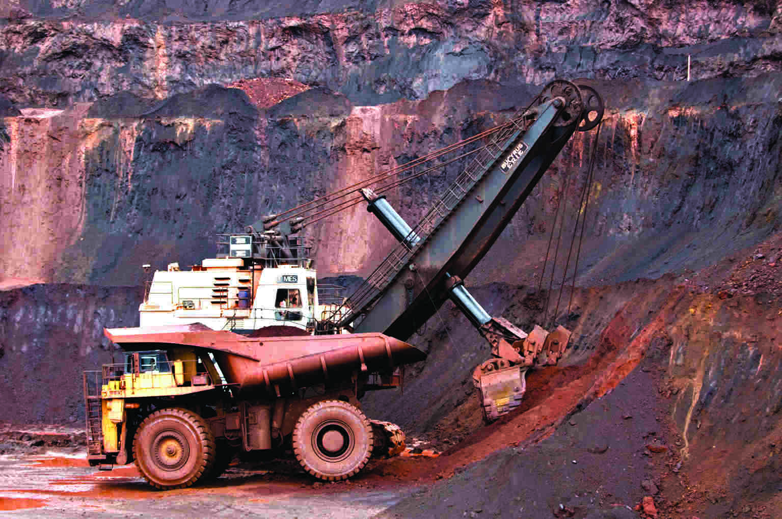 Indias mineral output rises by 8% in April Indias mineral output rises by 8% in April
